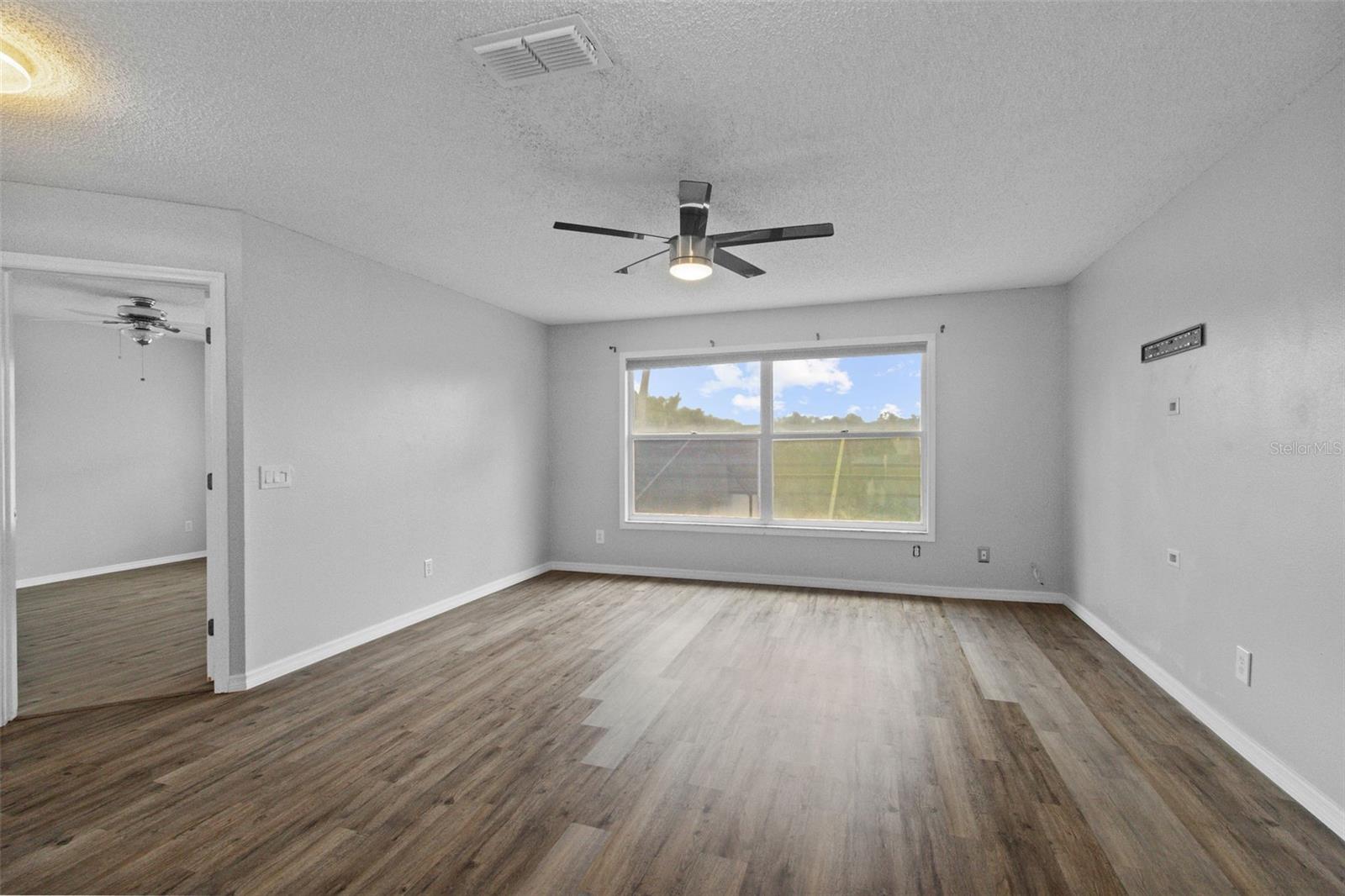 Image 23 of 44 For 315 111th Street E