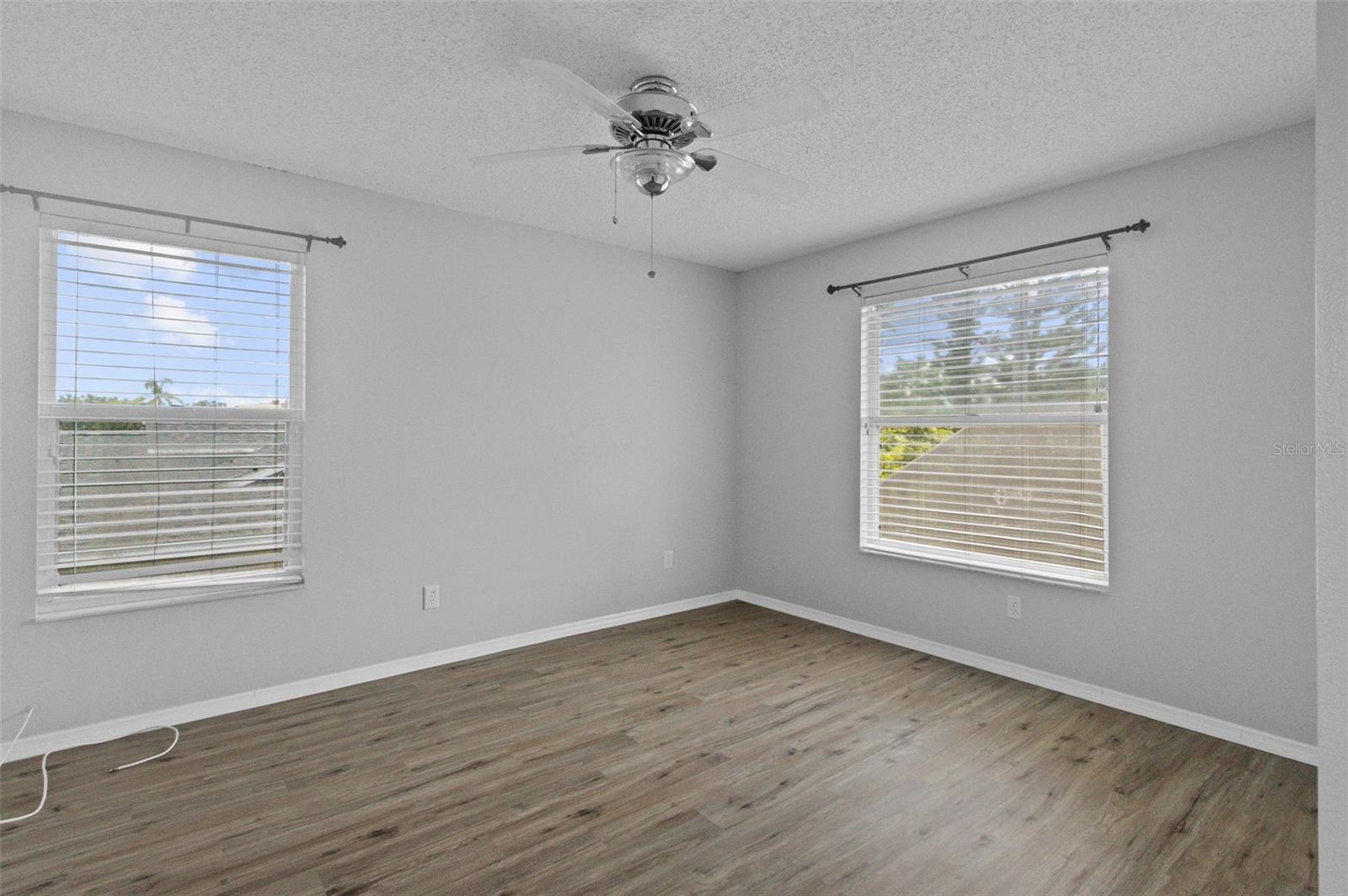 Image 24 of 44 For 315 111th Street E