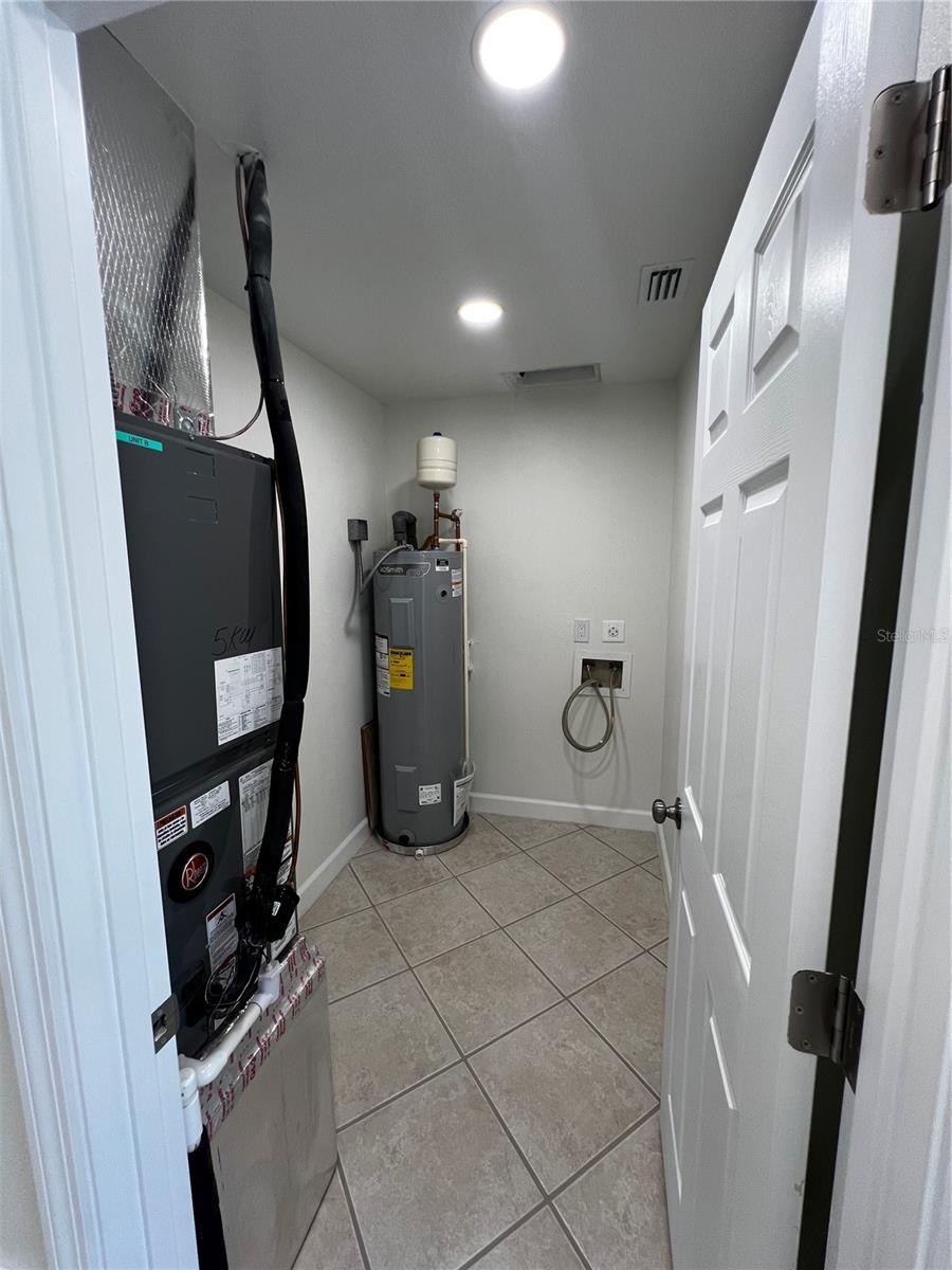 Image 12 of 41 For 137 175th Terrace Drive E B
