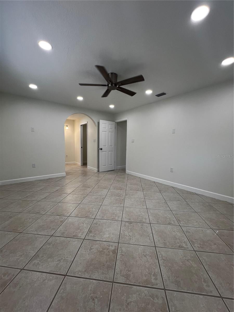 Image 23 of 41 For 137 175th Terrace Drive E B