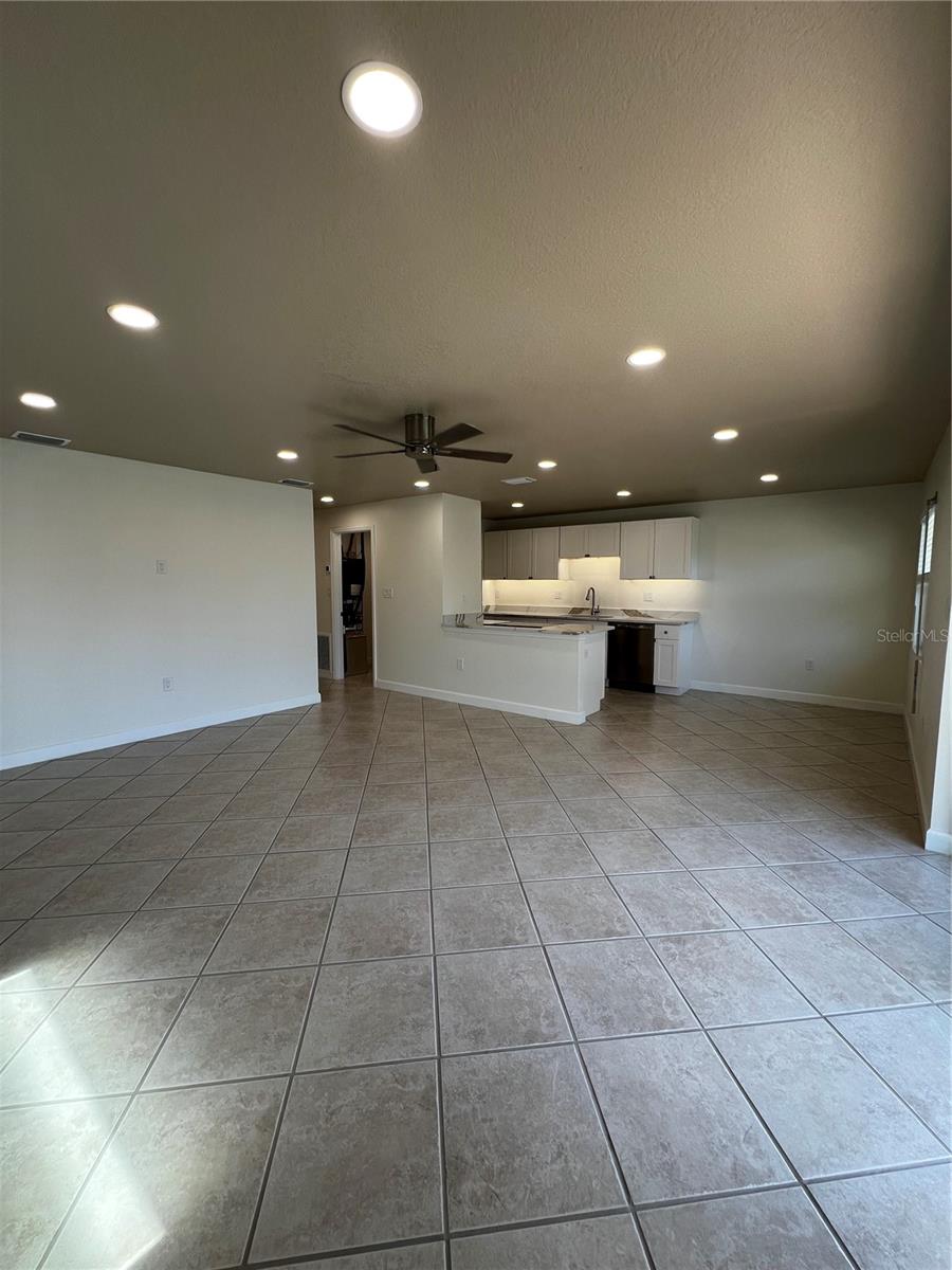 Image 3 of 41 For 137 175th Terrace Drive E B