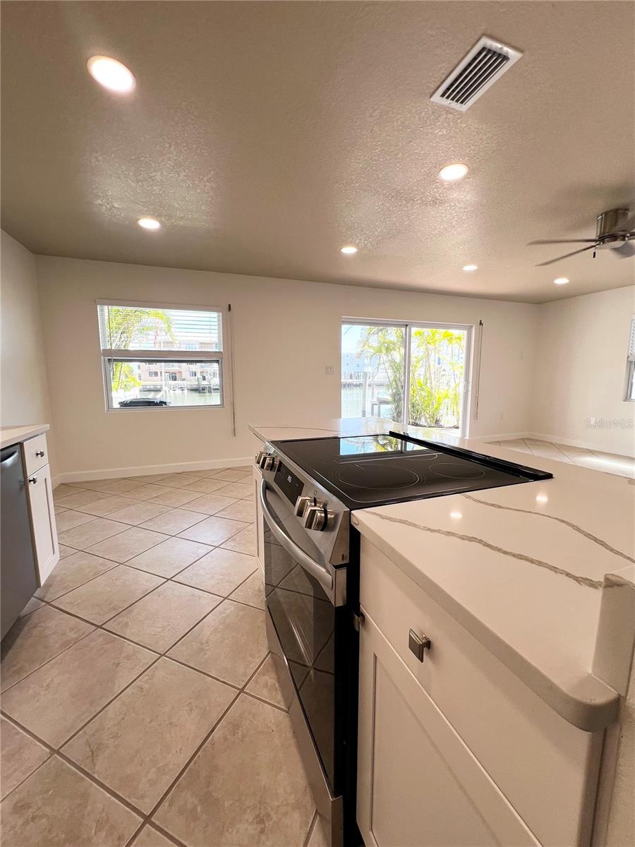 Image 8 of 41 For 137 175th Terrace Drive E B