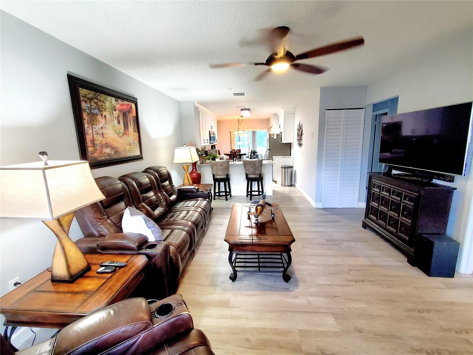 Image 7 of 33 For 7924 Hardwick Drive 616