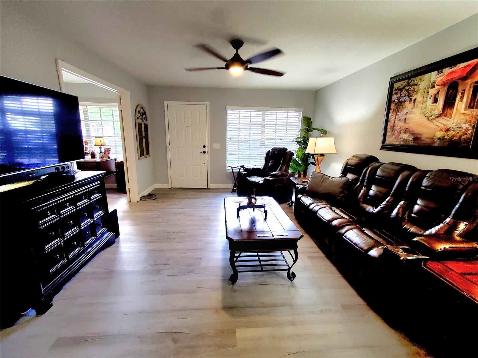 Image 9 of 33 For 7924 Hardwick Drive 616