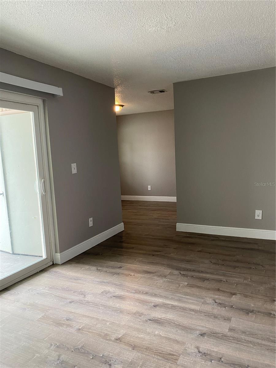 Image 3 of 20 For 7210 Manhattan Avenue 1012