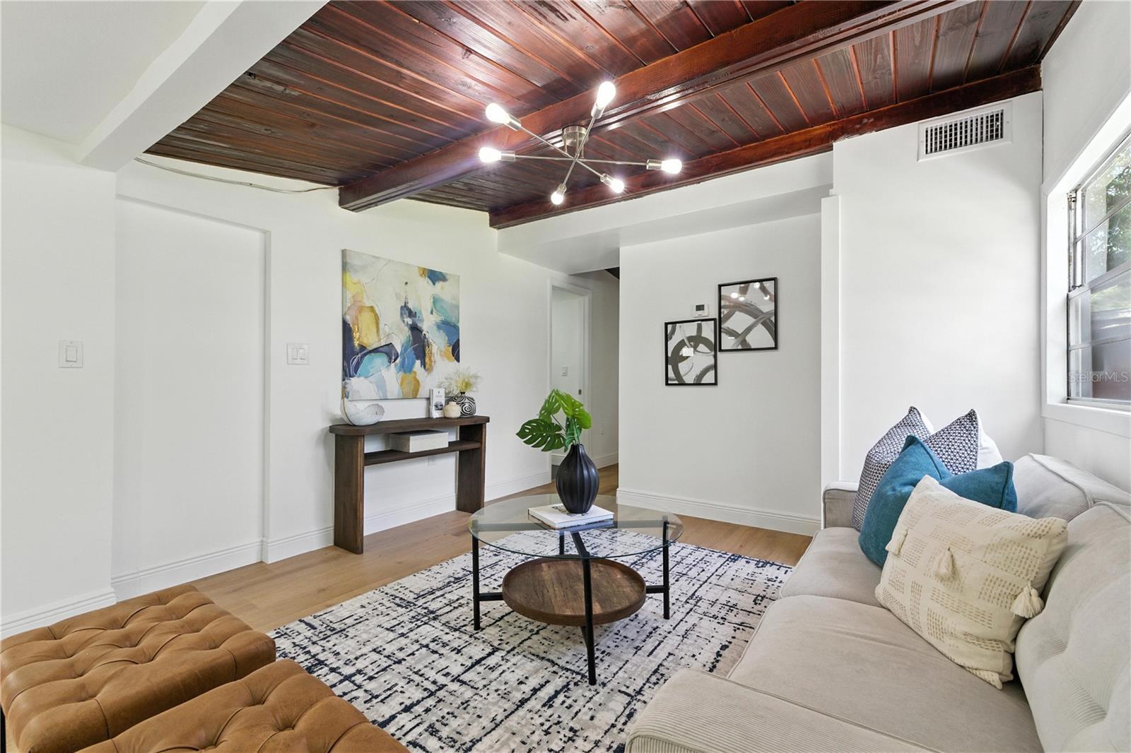 Image 7 of 20 For 6580 10th Avenue Terrace S