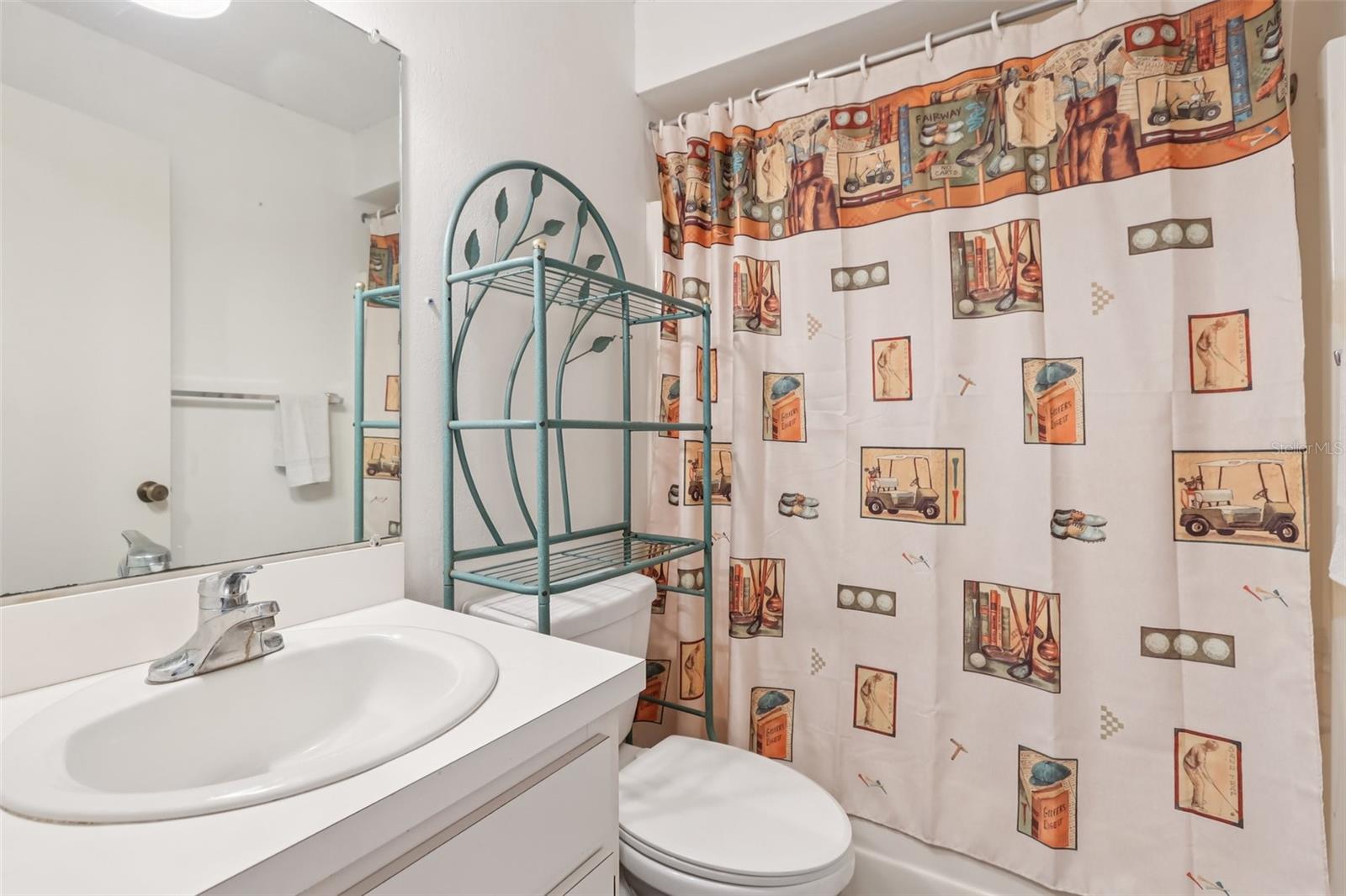 Image 18 of 50 For 3926 Lighthouse Way A