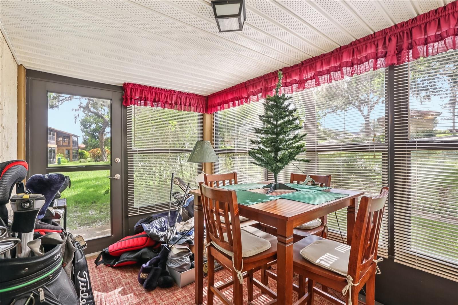 Image 29 of 50 For 3926 Lighthouse Way A