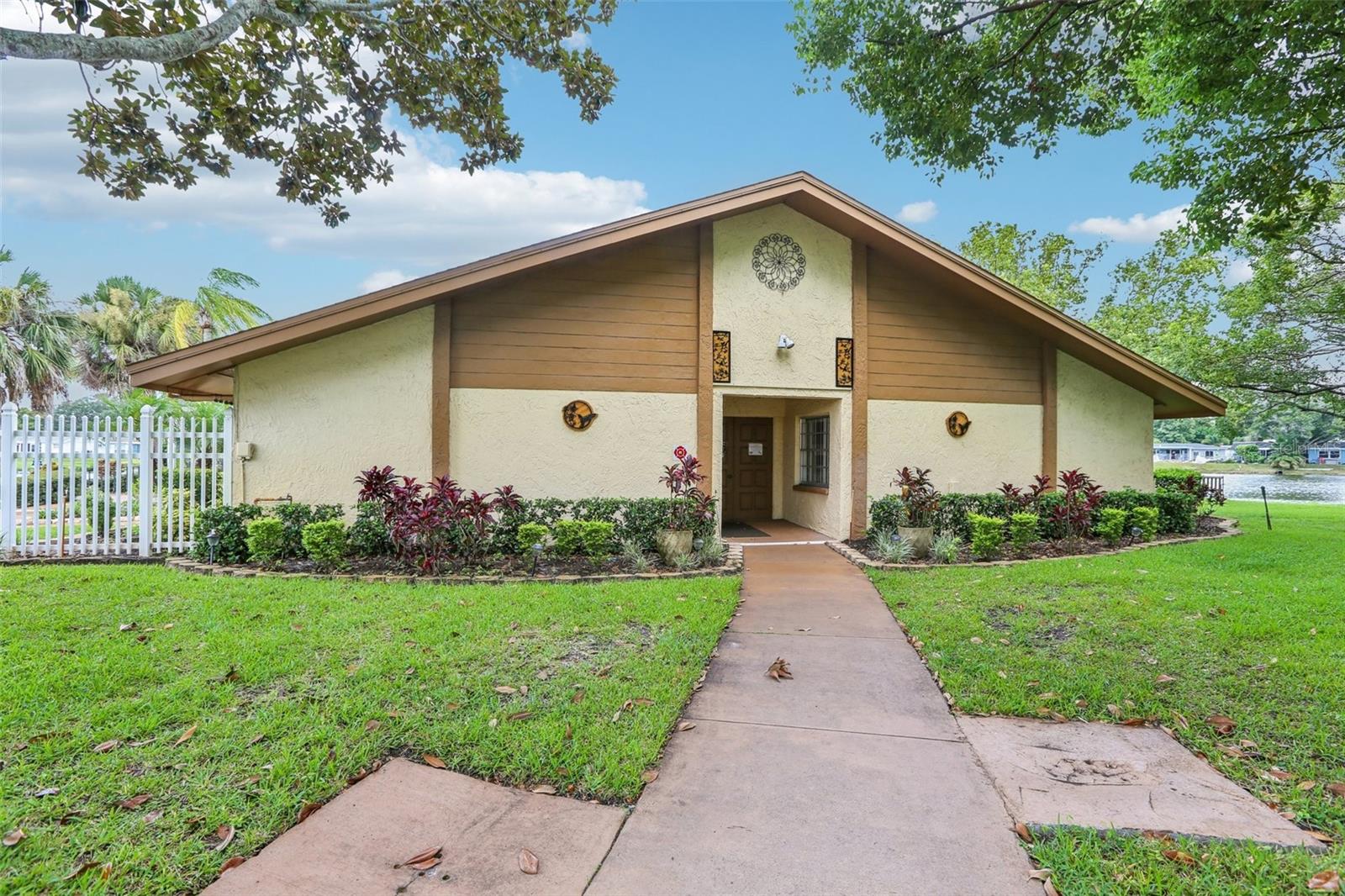 Image 42 of 50 For 3926 Lighthouse Way A