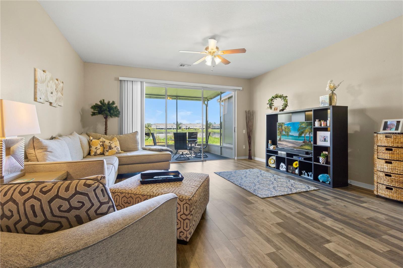 Image 3 of 31 For 4939 Pond Ridge Drive