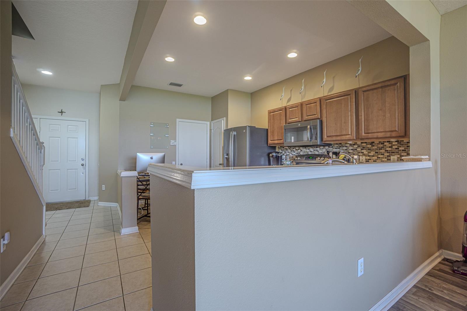 Image 8 of 31 For 4939 Pond Ridge Drive