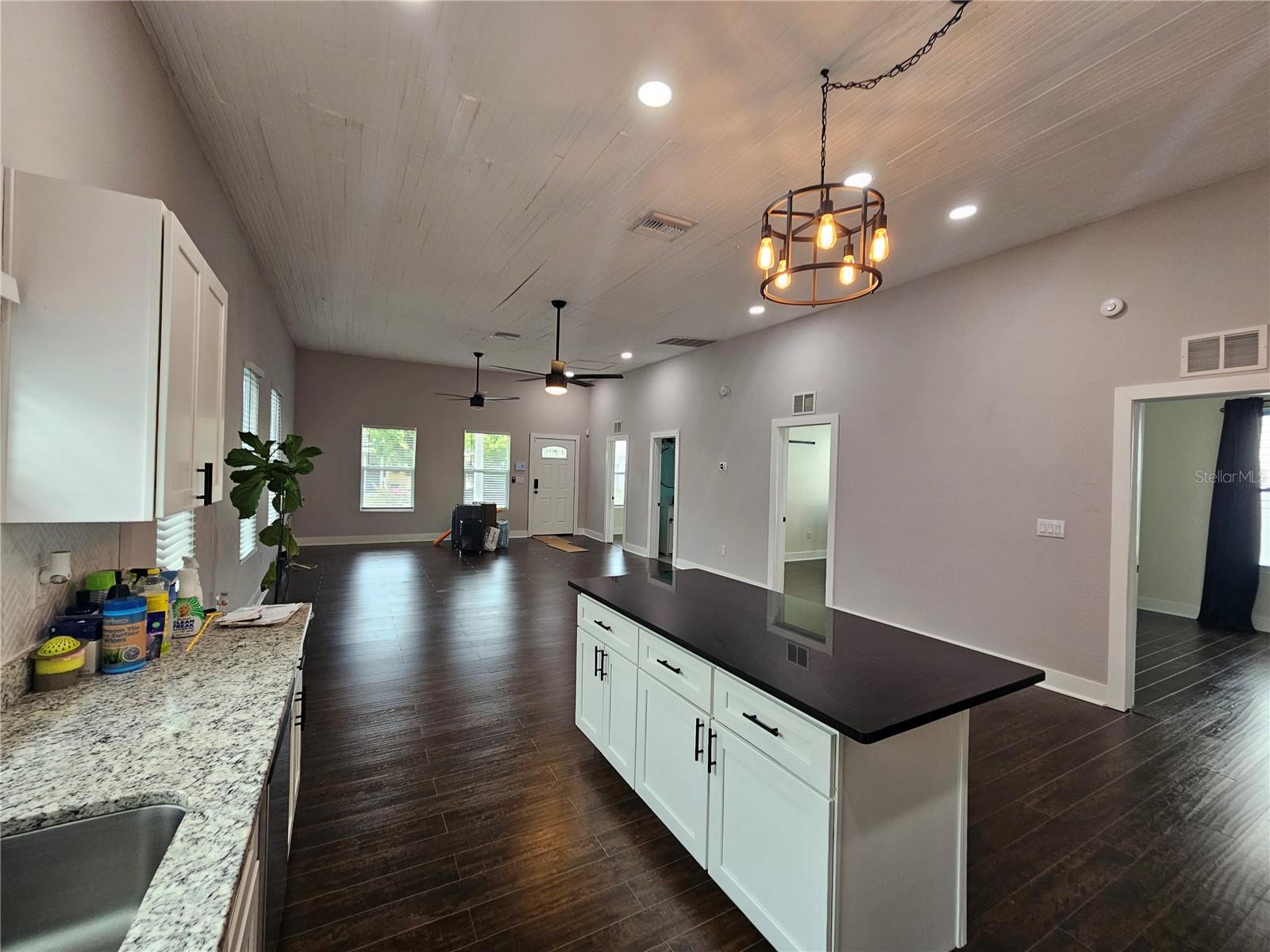 Image 8 of 14 For 2321 Walnut Street