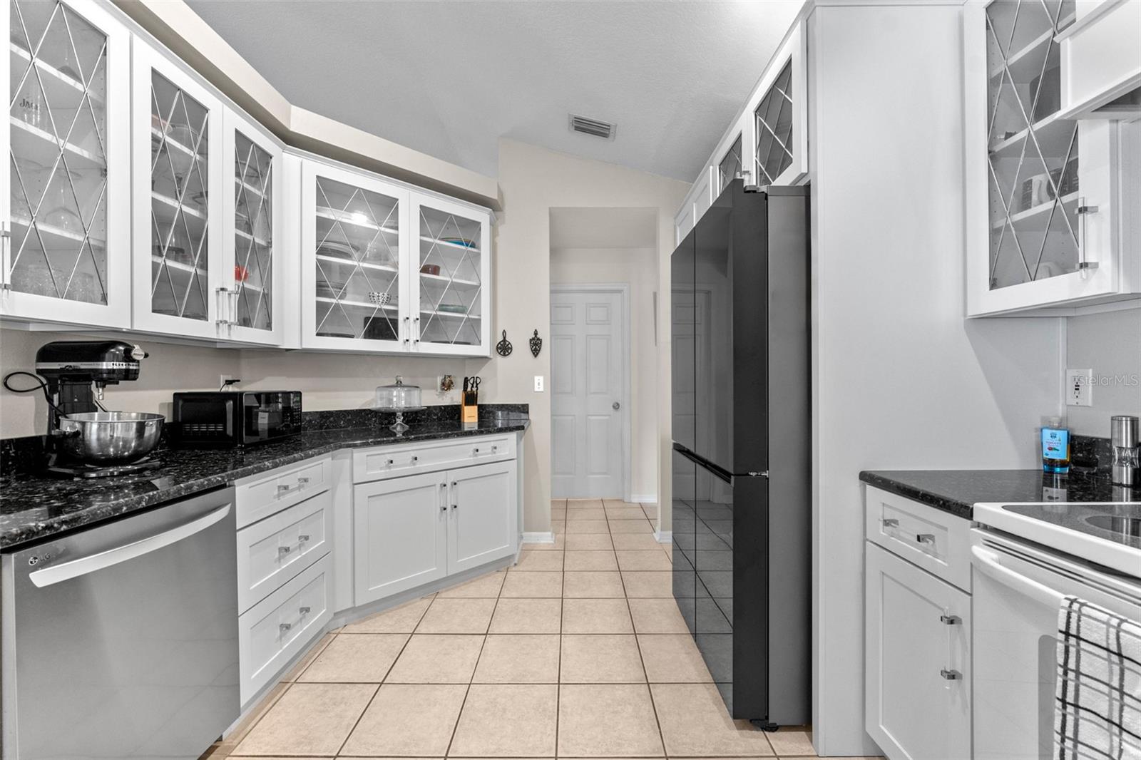 Image 14 of 40 For 2630 Allwood Avenue