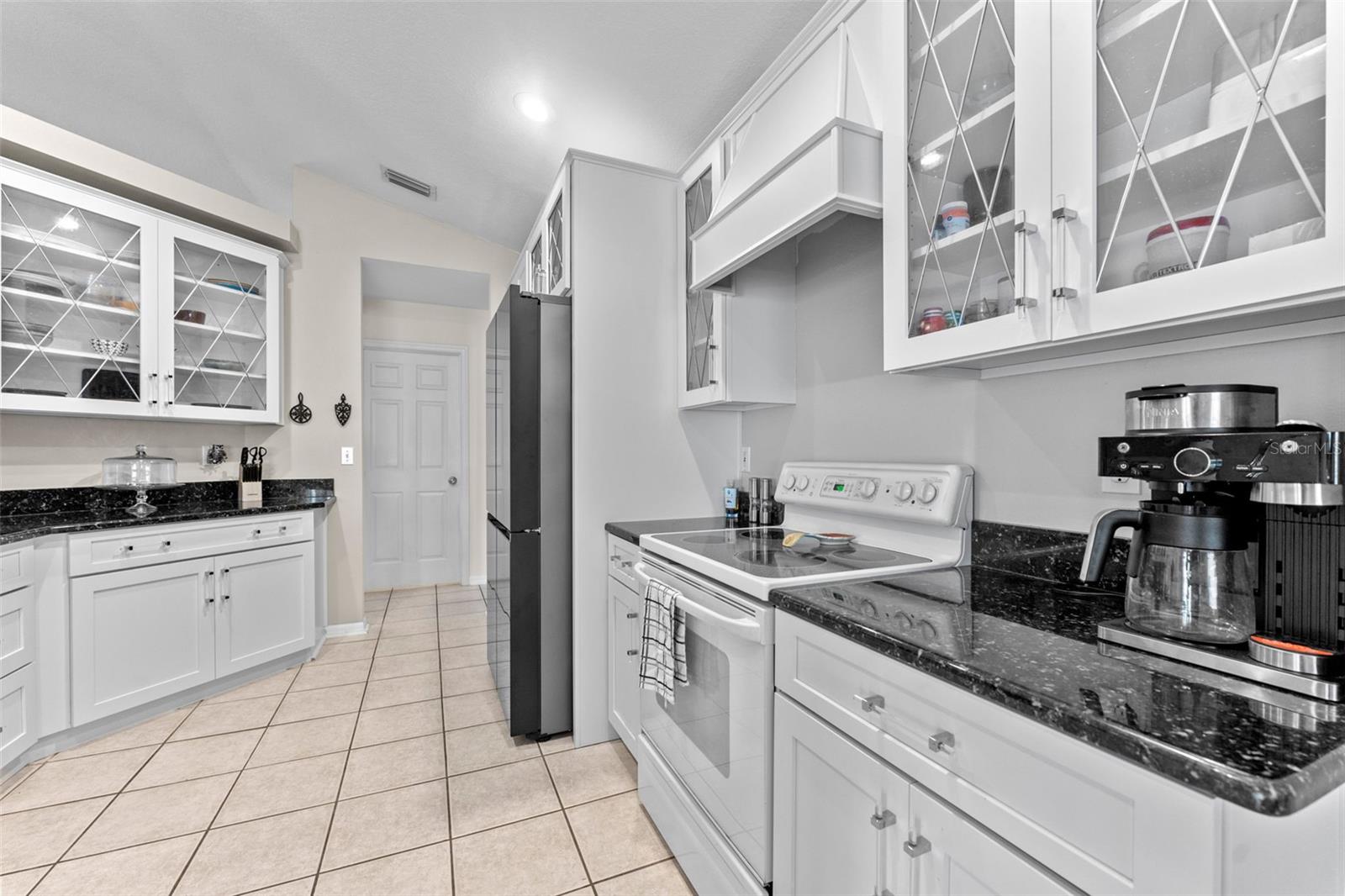 Image 15 of 40 For 2630 Allwood Avenue