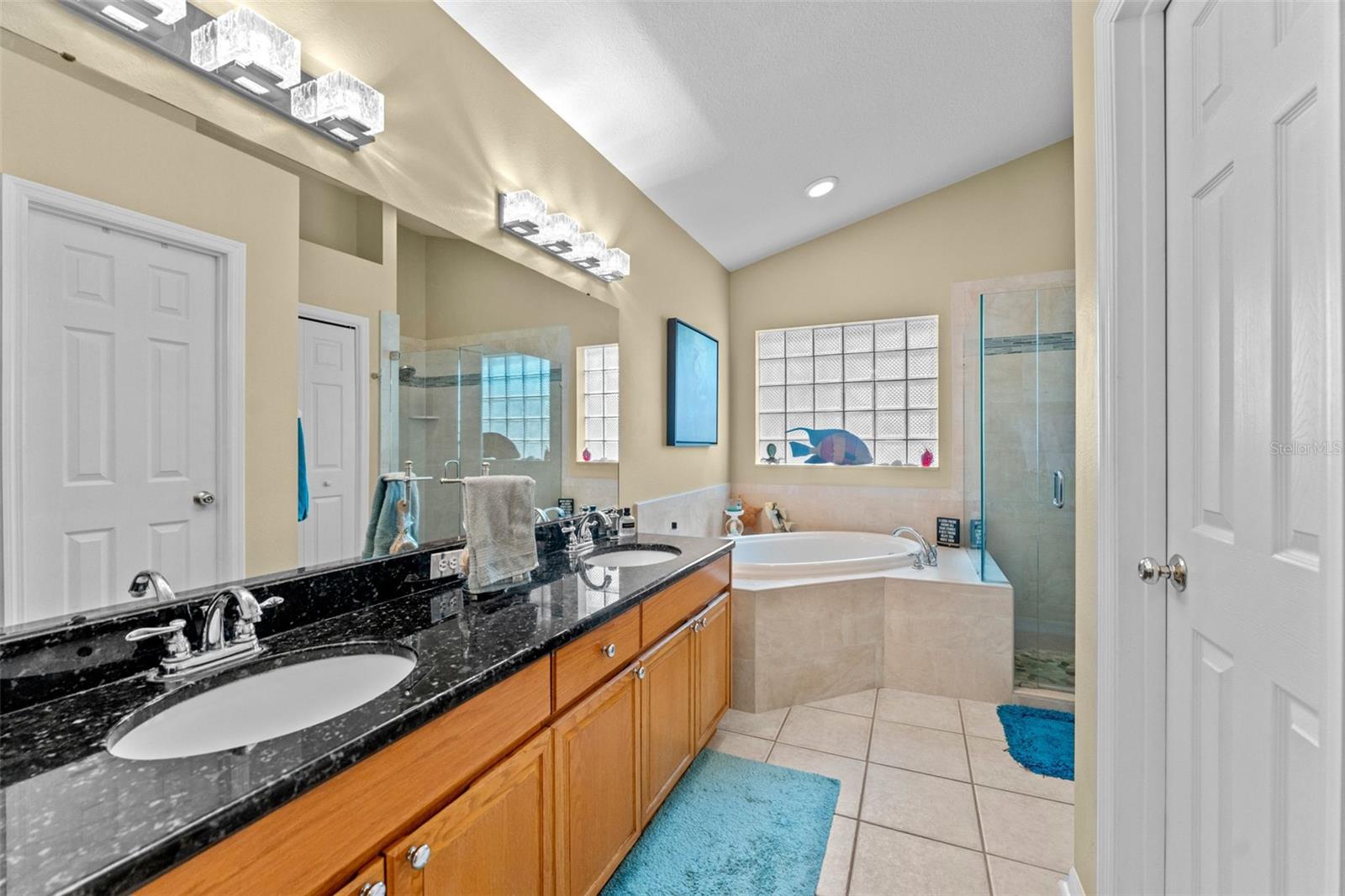 Image 19 of 40 For 2630 Allwood Avenue