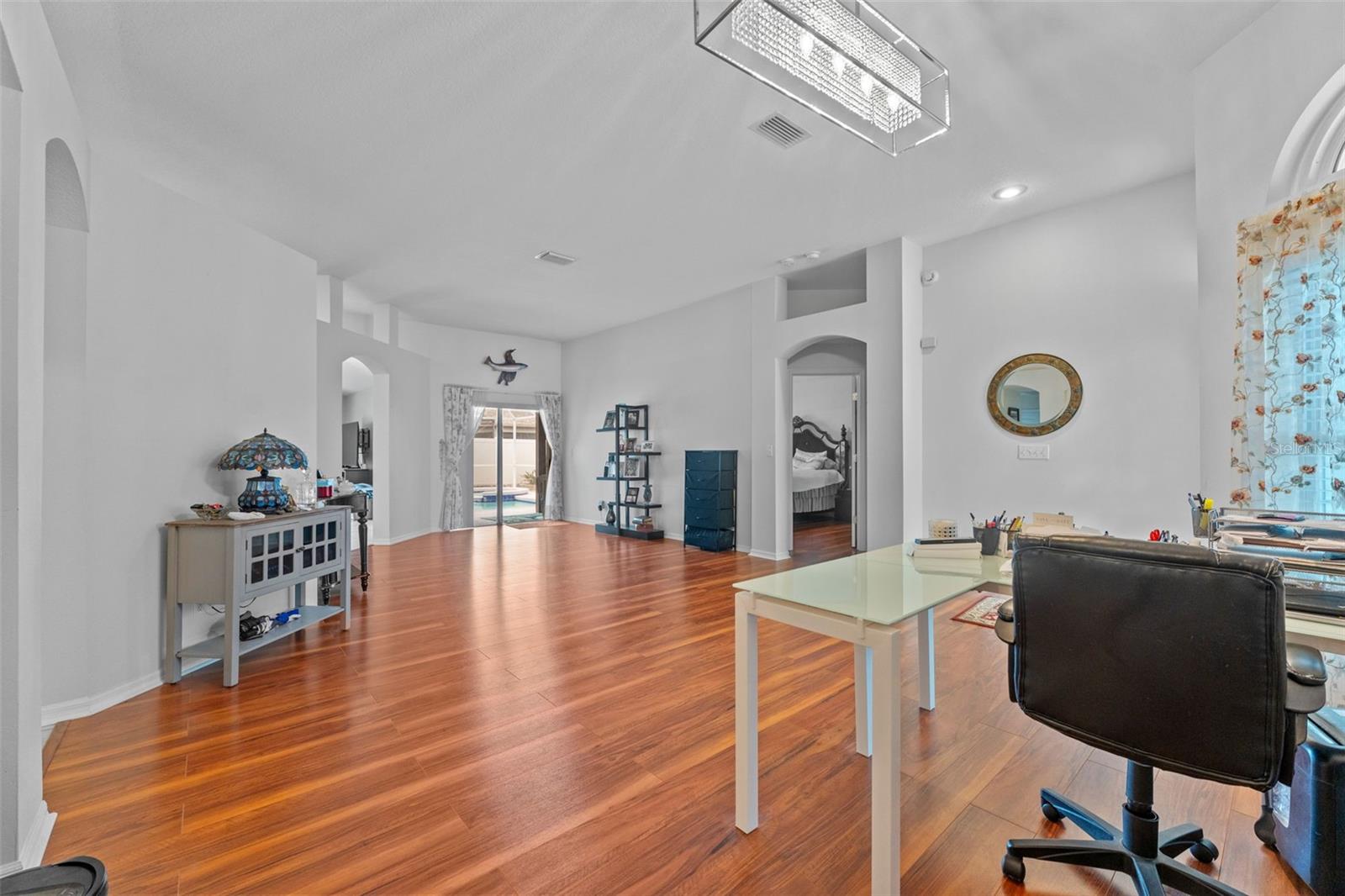 Image 8 of 40 For 2630 Allwood Avenue