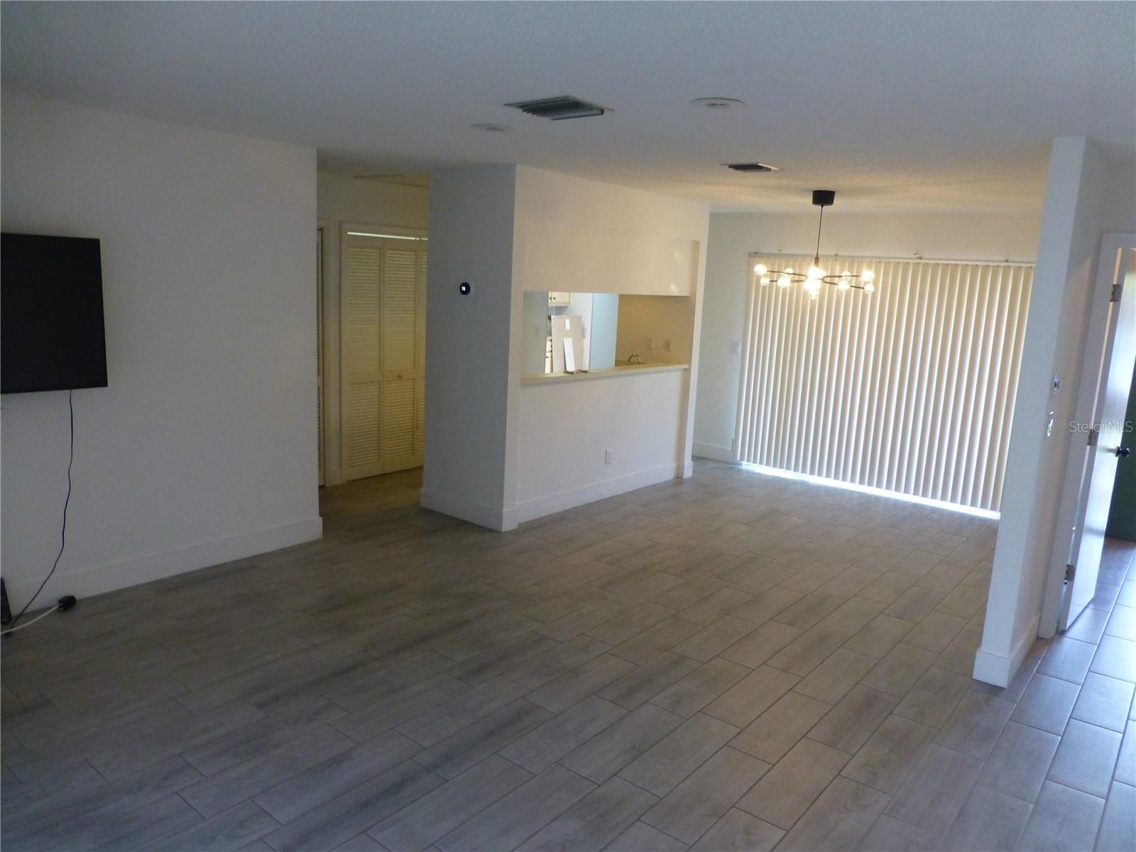 Image 16 of 30 For 60 Iris Place
