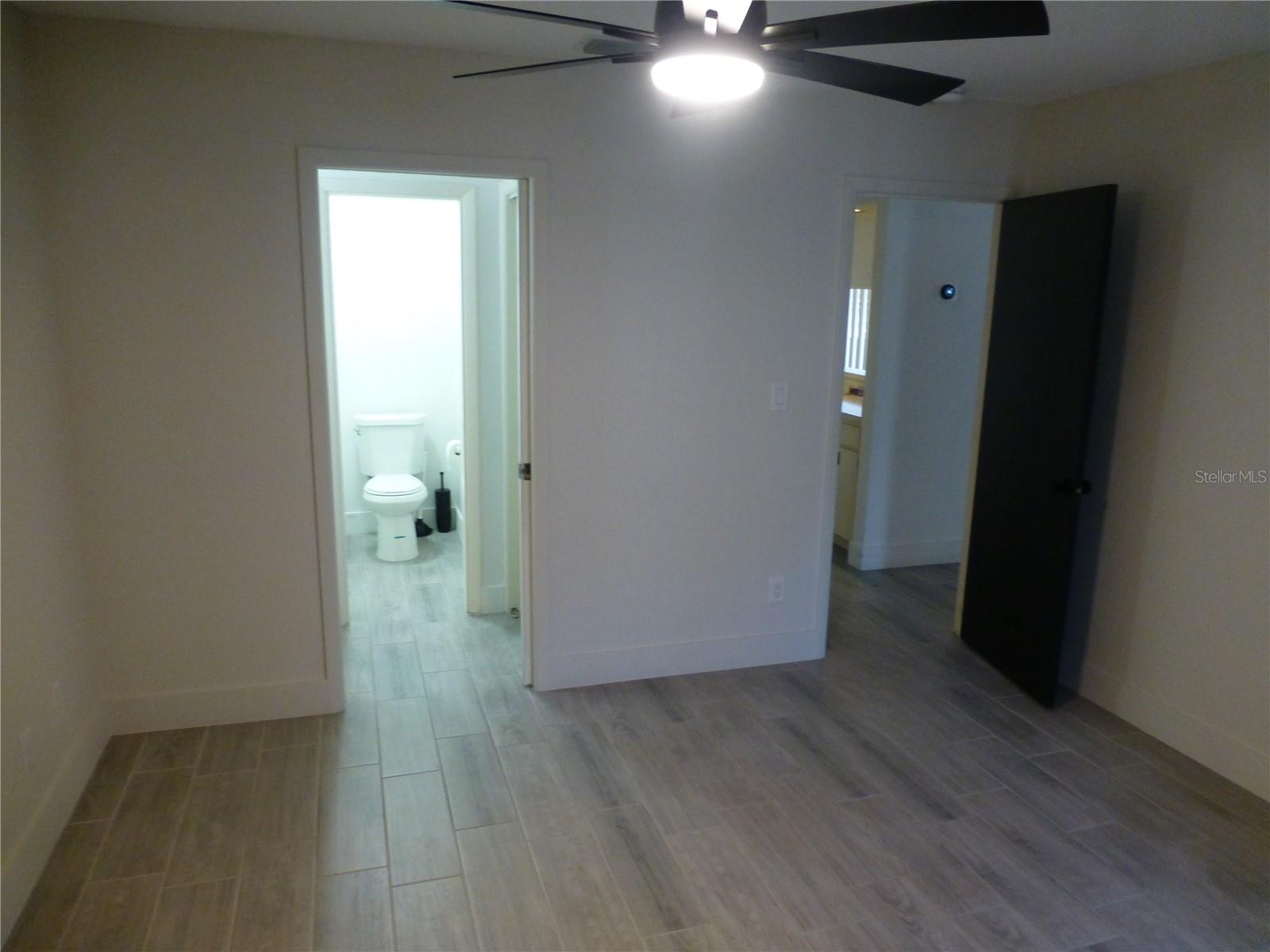 Image 19 of 30 For 60 Iris Place