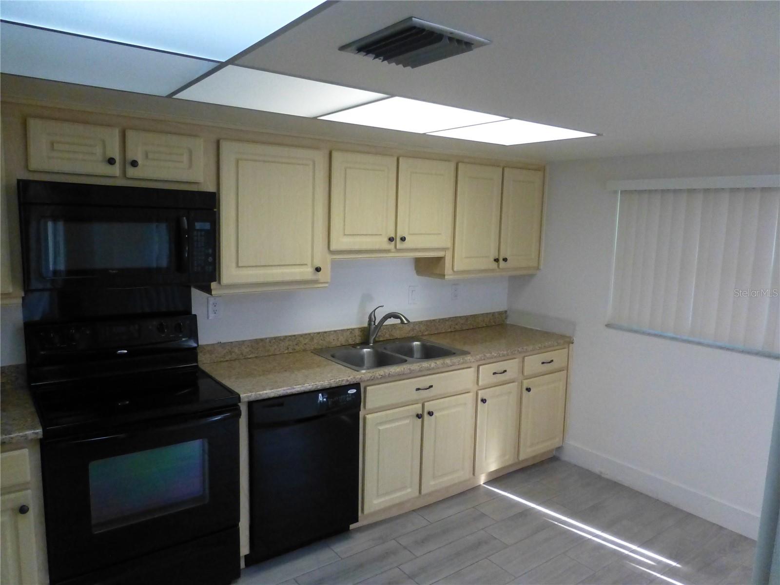 Image 2 of 30 For 60 Iris Place