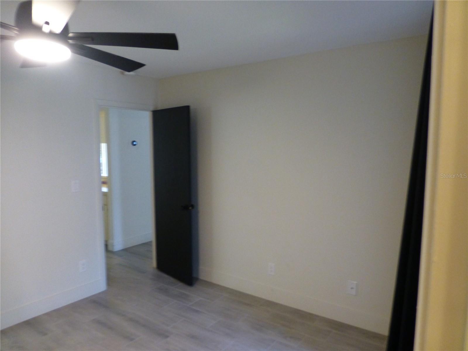 Image 20 of 30 For 60 Iris Place