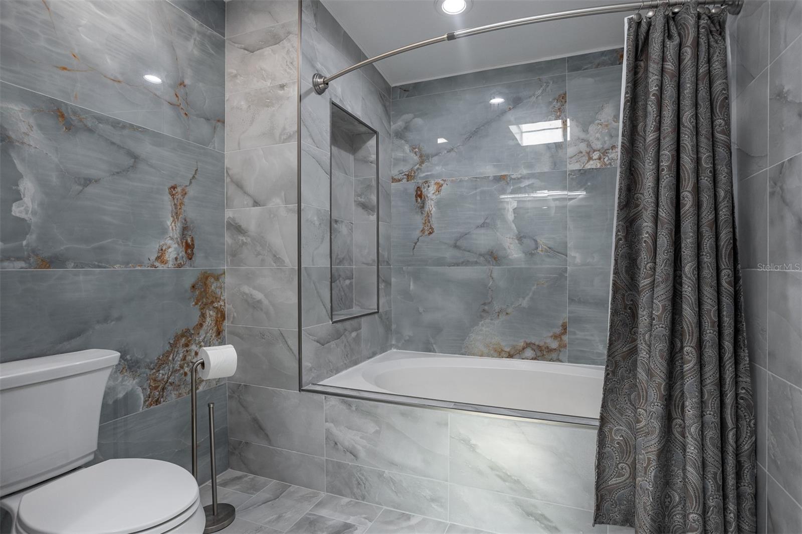 Image 21 of 39 For 1231 Sidcup Road