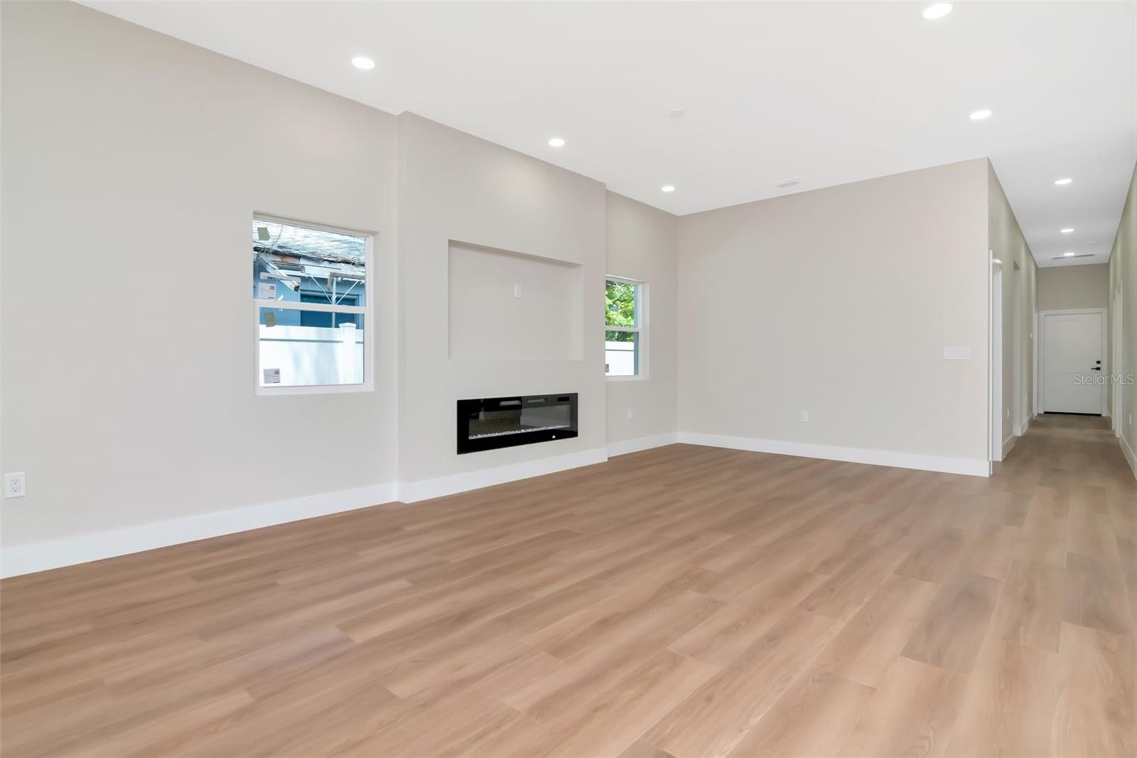 Image 11 of 55 For 5017 9th Avenue S