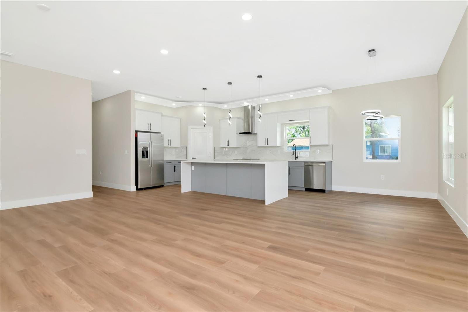 Image 12 of 55 For 5017 9th Avenue S