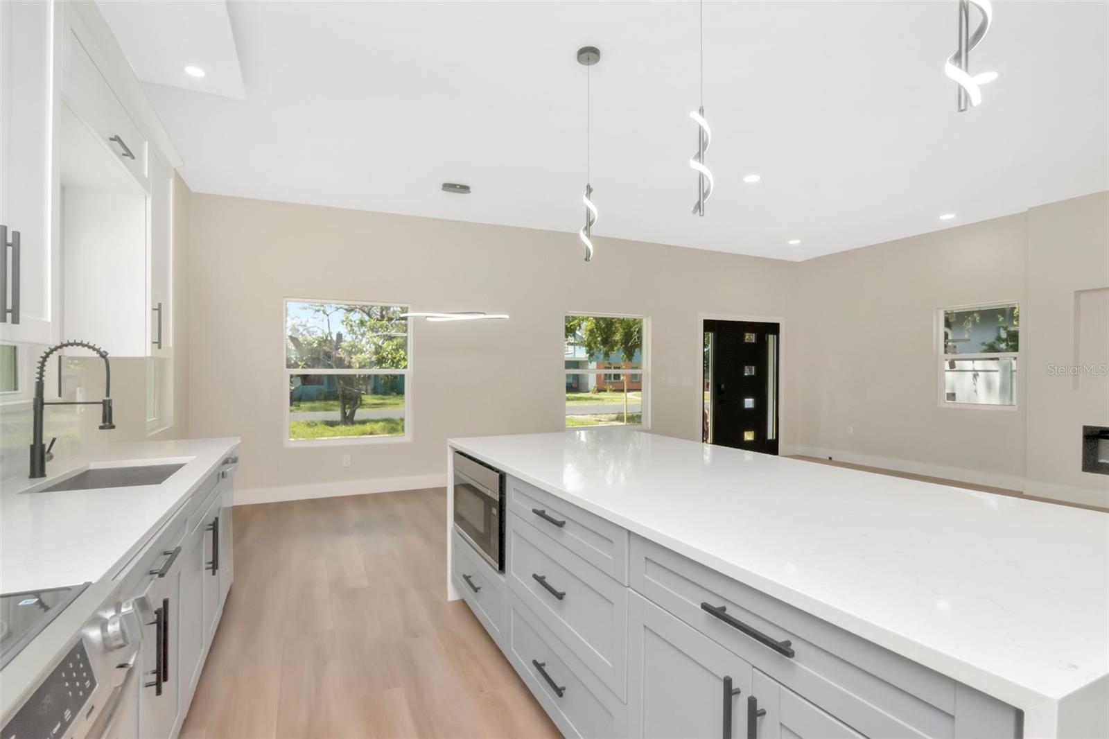 Image 23 of 55 For 5017 9th Avenue S