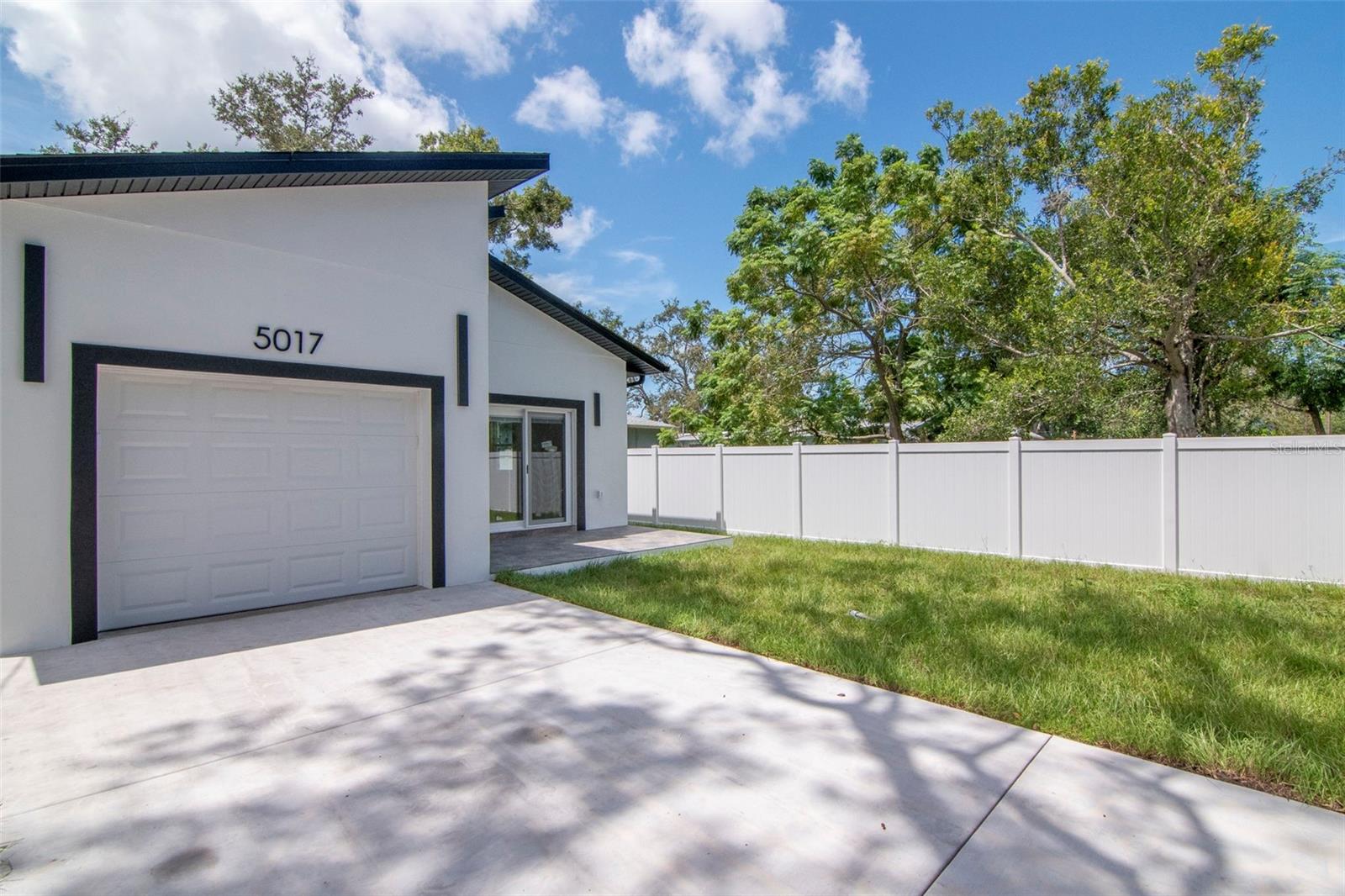 Image 3 of 55 For 5017 9th Avenue S