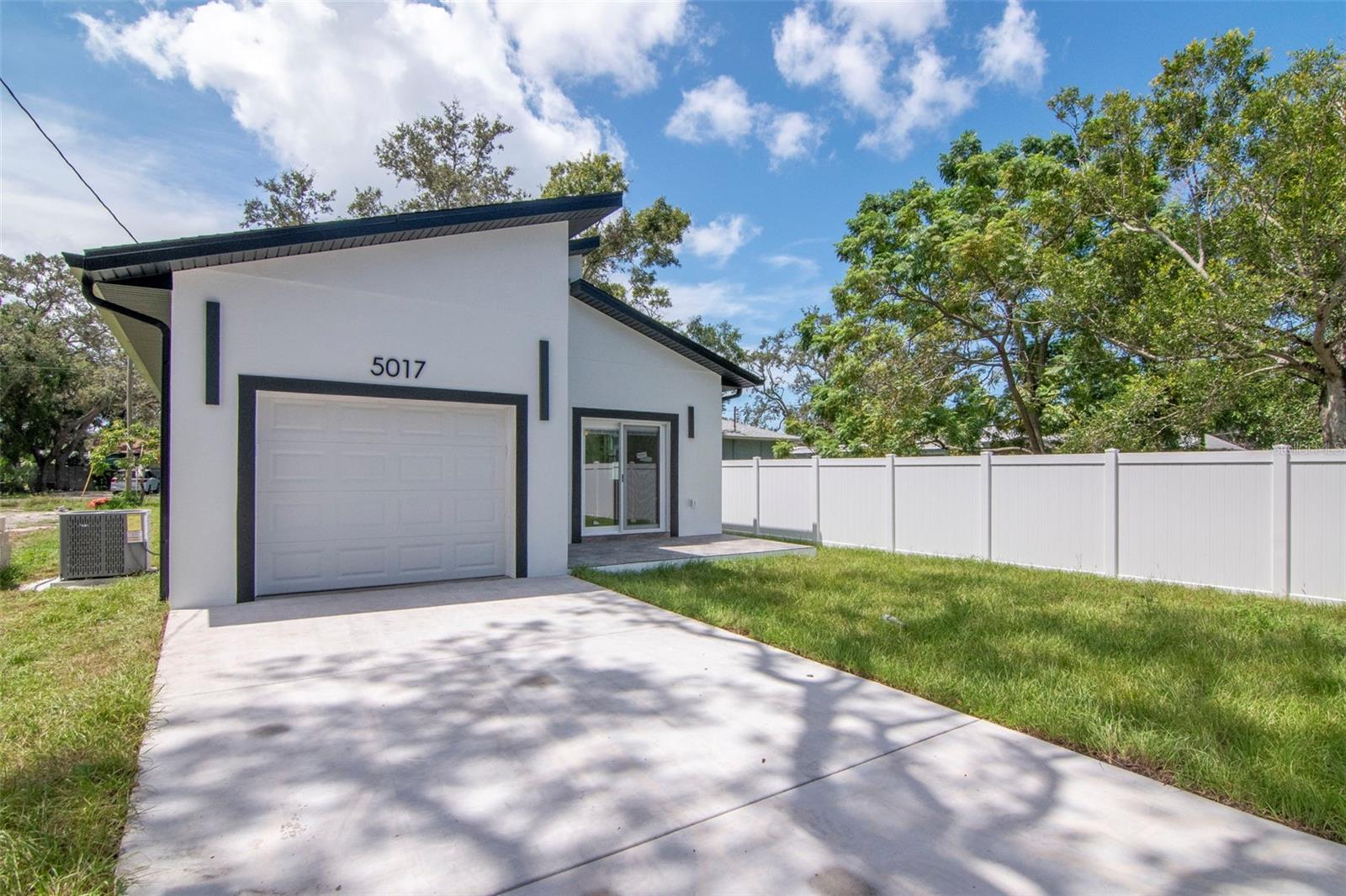 Image 40 of 55 For 5017 9th Avenue S