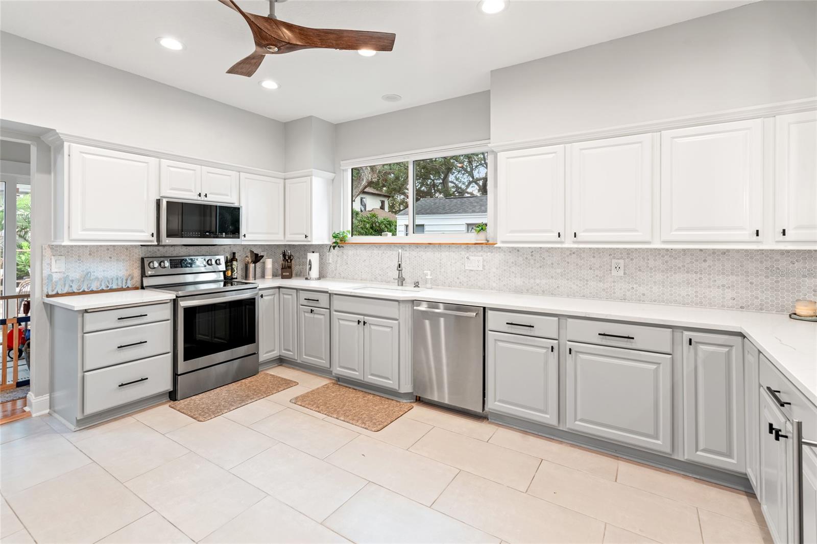 Image 18 of 54 For 3114 Coachman Avenue