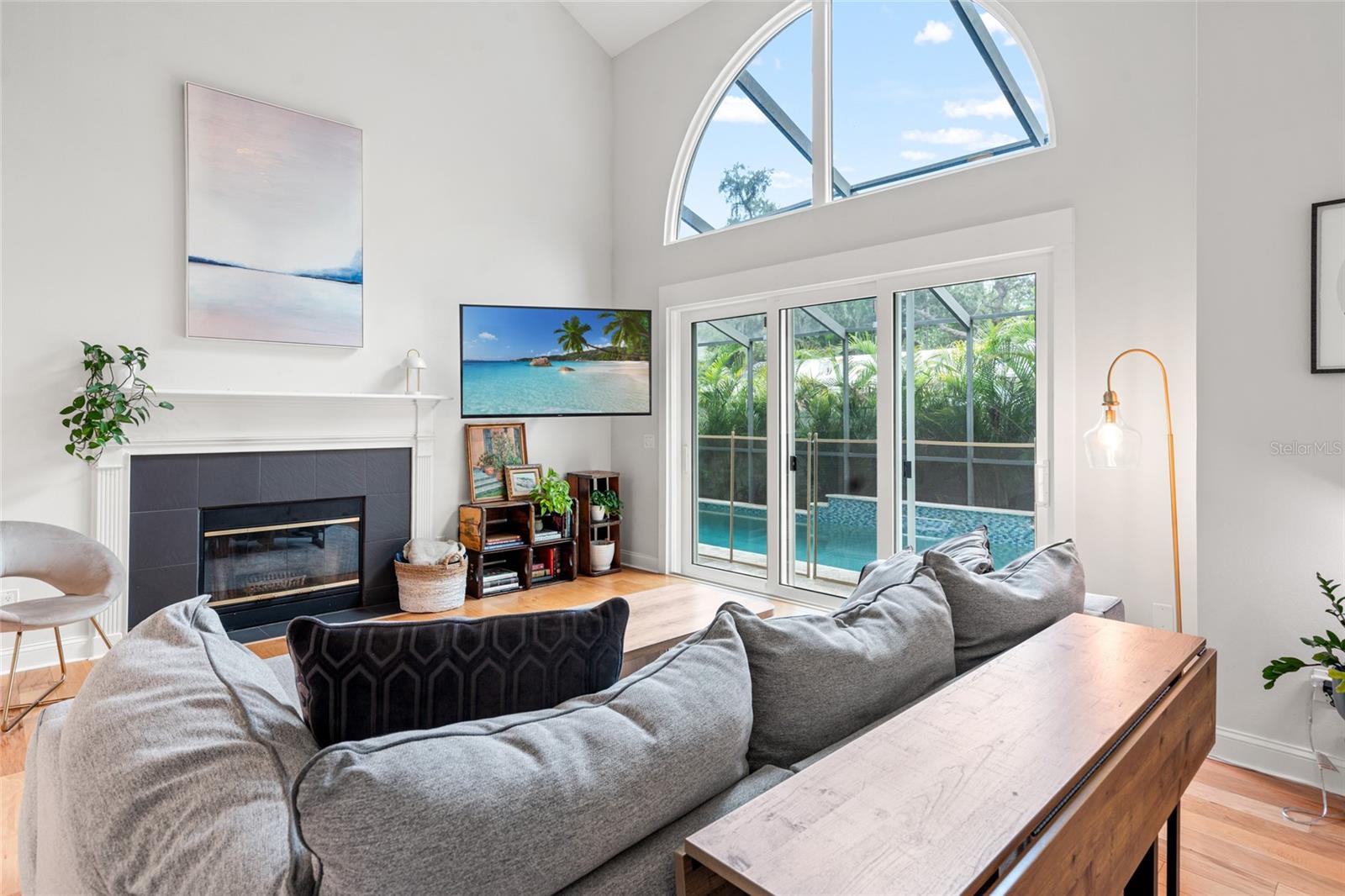 Image 4 of 54 For 3114 Coachman Avenue