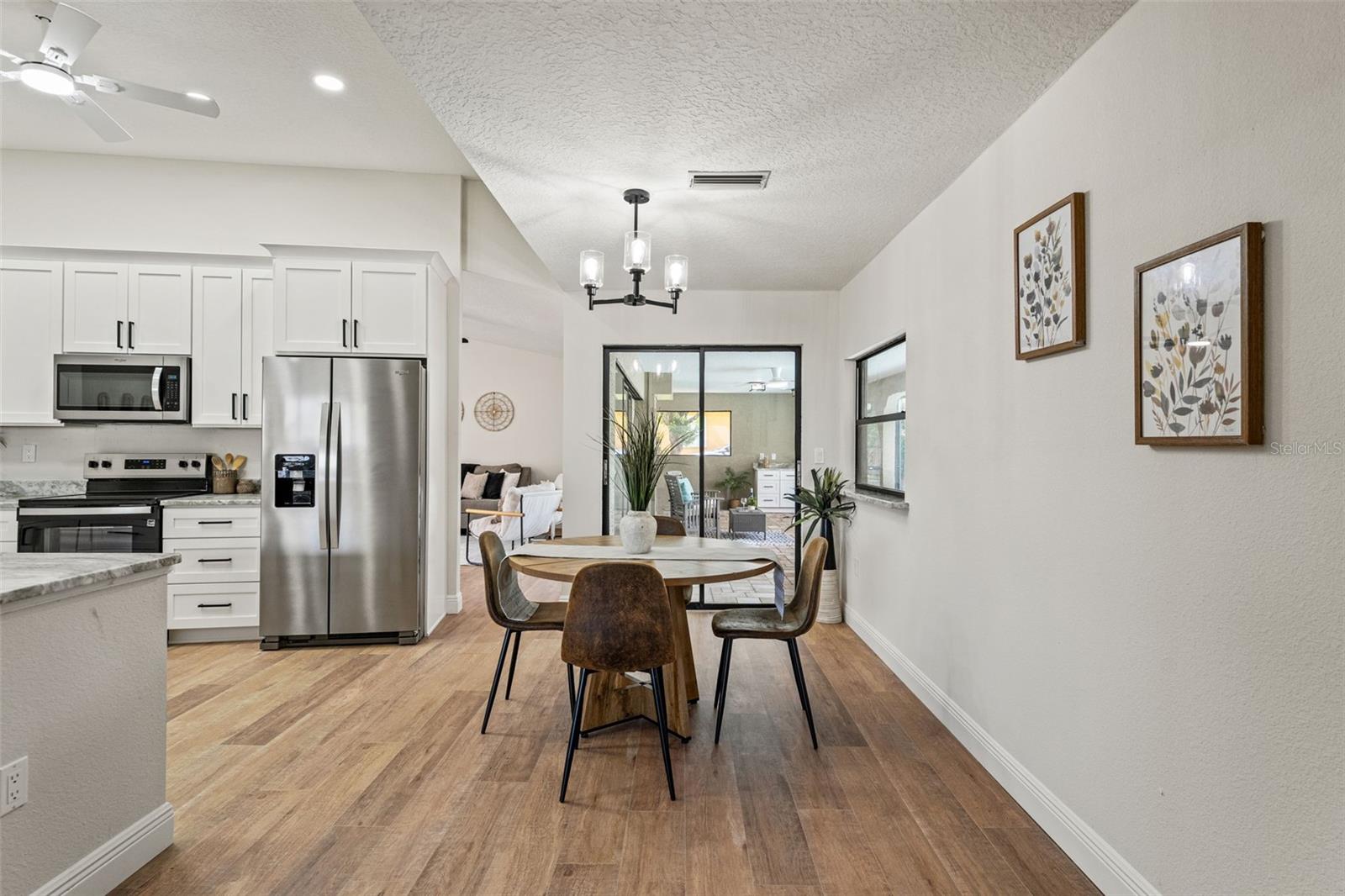 Image 17 of 48 For 3385 Spring Park Way
