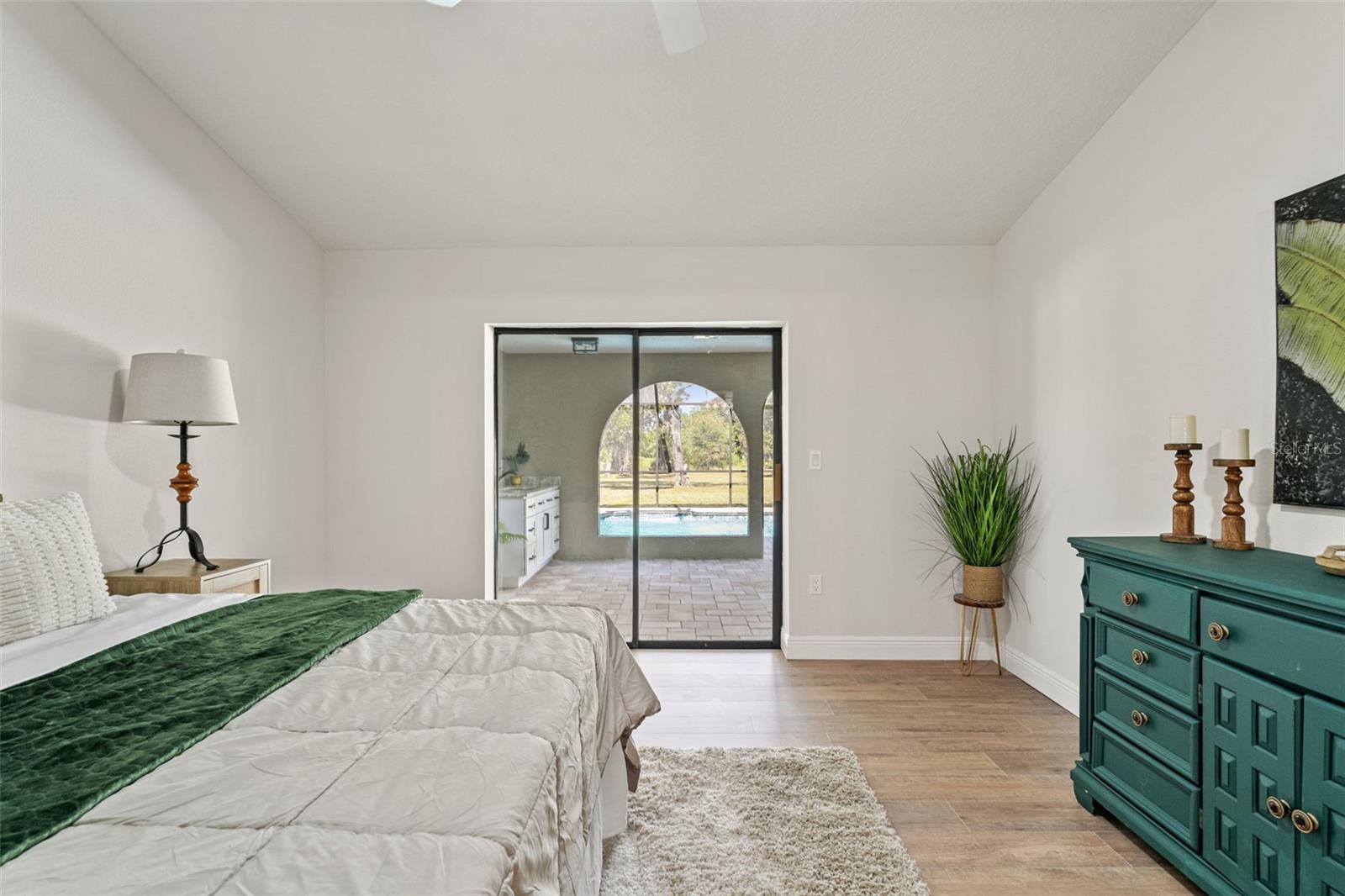 Image 21 of 48 For 3385 Spring Park Way