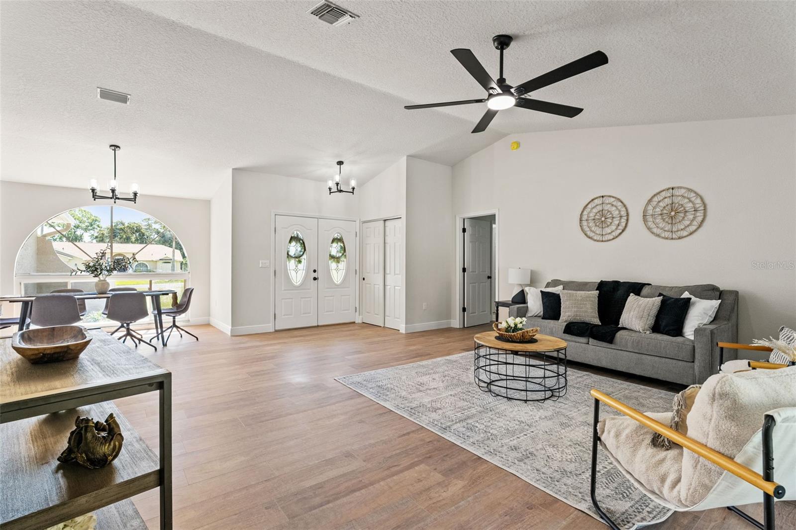 Image 7 of 48 For 3385 Spring Park Way