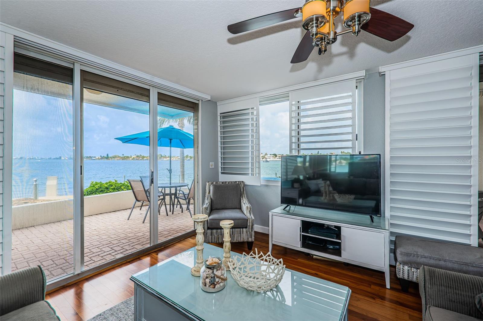Image 12 of 81 For 6105 Bahia Del Mar Circle 187