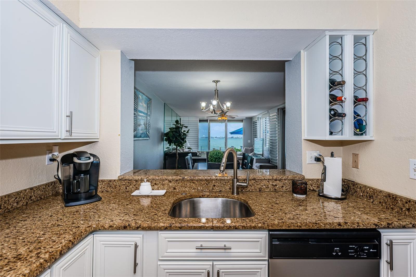 Image 24 of 81 For 6105 Bahia Del Mar Circle 187