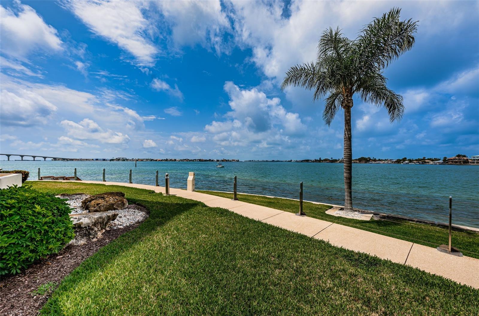 Image 42 of 81 For 6105 Bahia Del Mar Circle 187