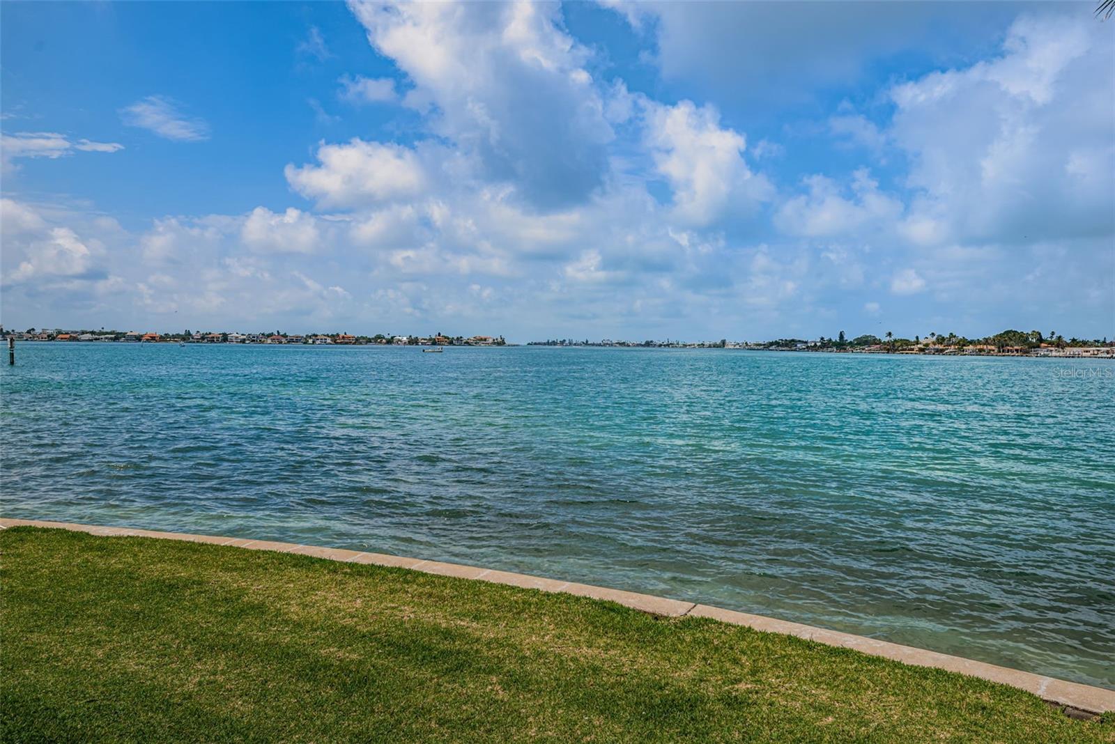 Image 45 of 81 For 6105 Bahia Del Mar Circle 187