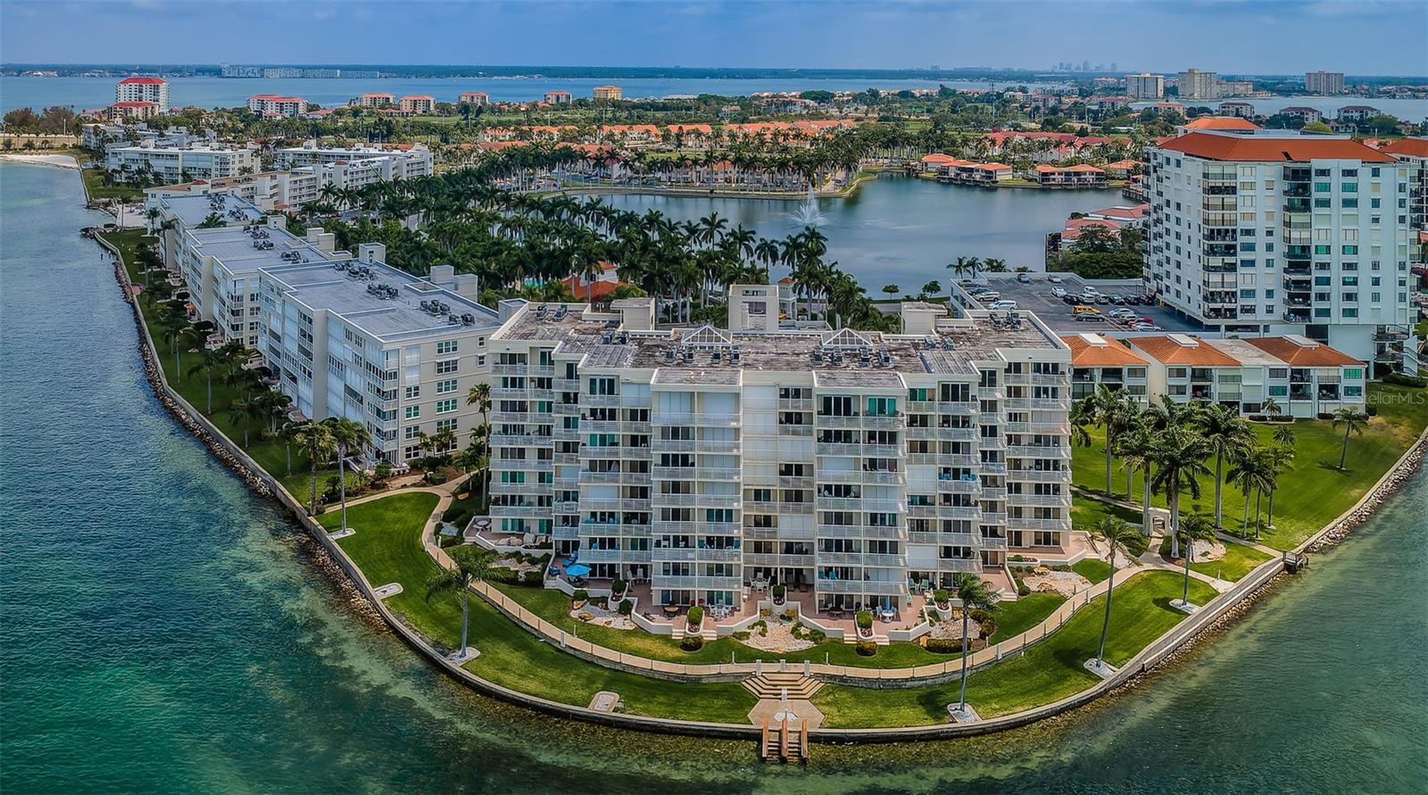 Image 50 of 81 For 6105 Bahia Del Mar Circle 187