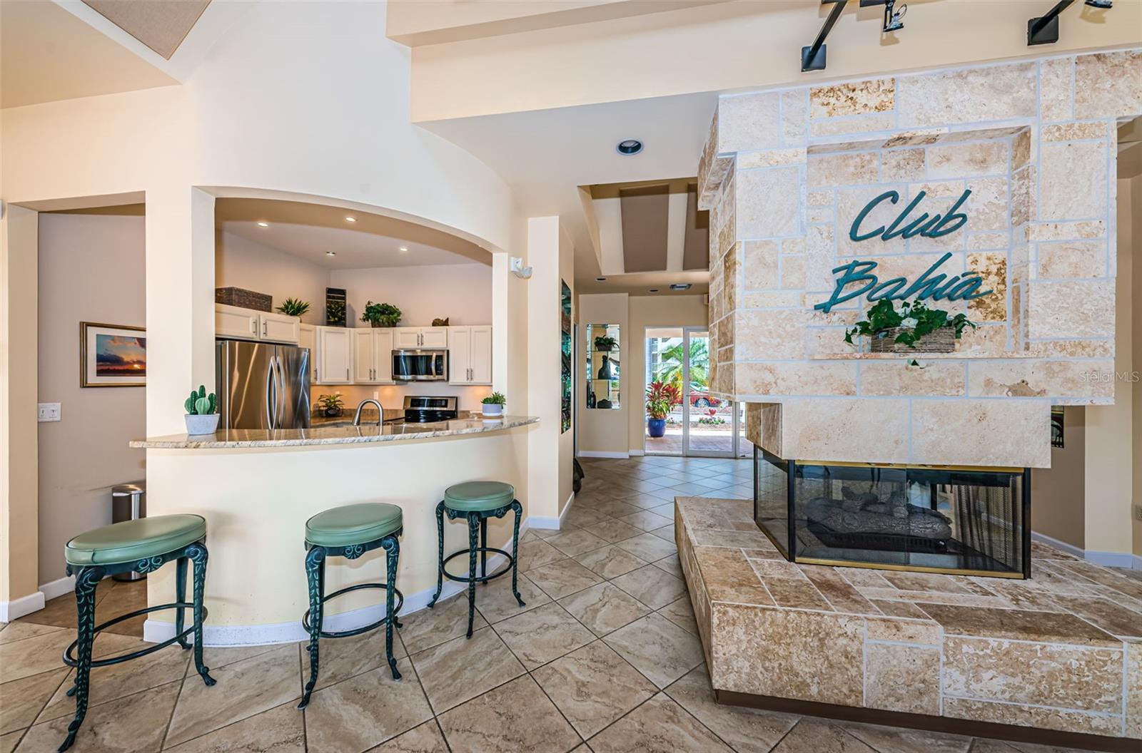 Image 69 of 81 For 6105 Bahia Del Mar Circle 187