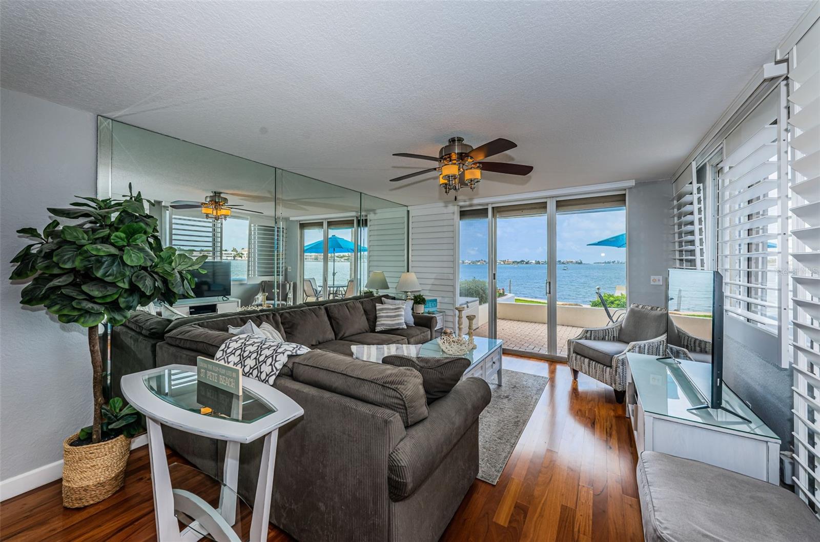 Image 9 of 81 For 6105 Bahia Del Mar Circle 187