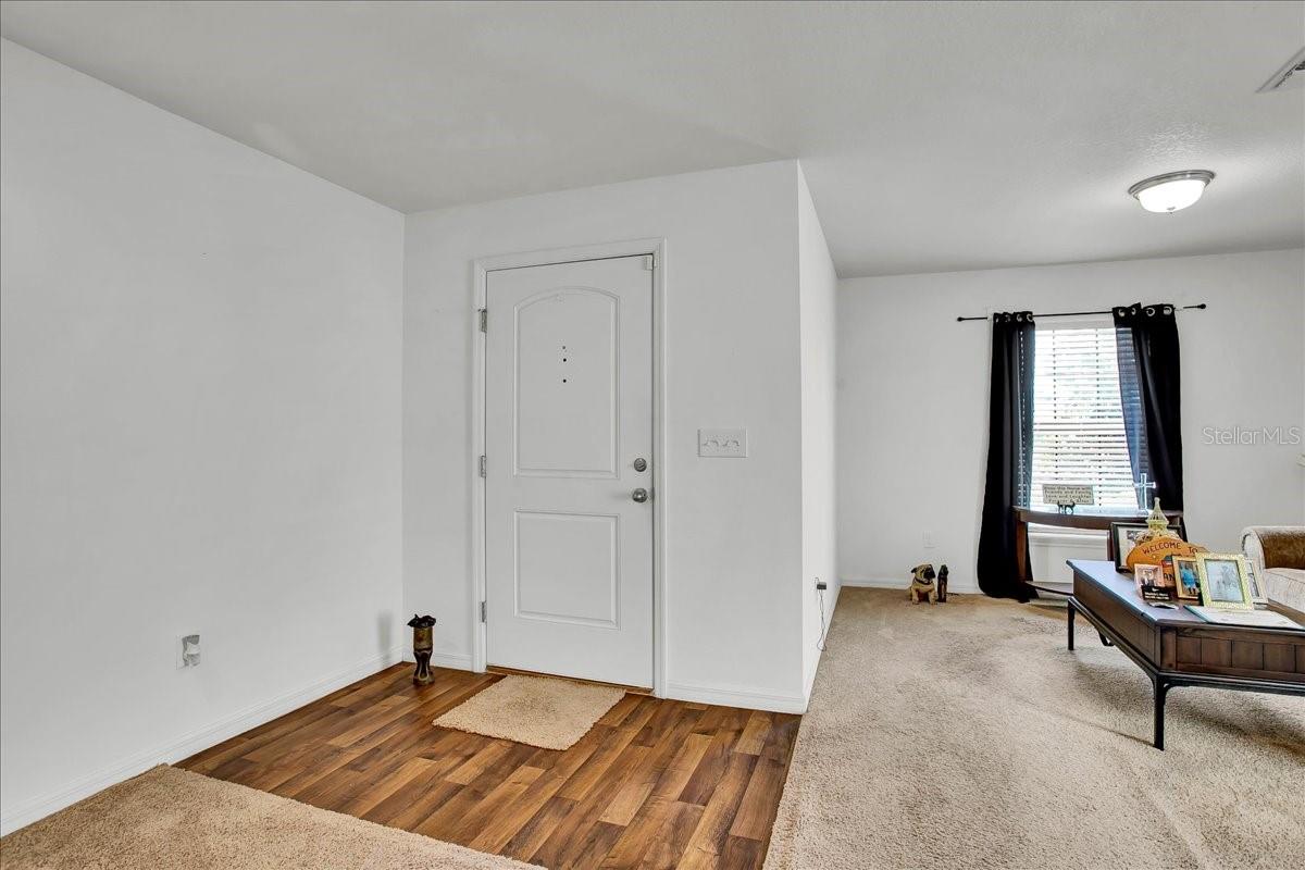 Image 14 of 61 For 616 Chatham Walk Drive