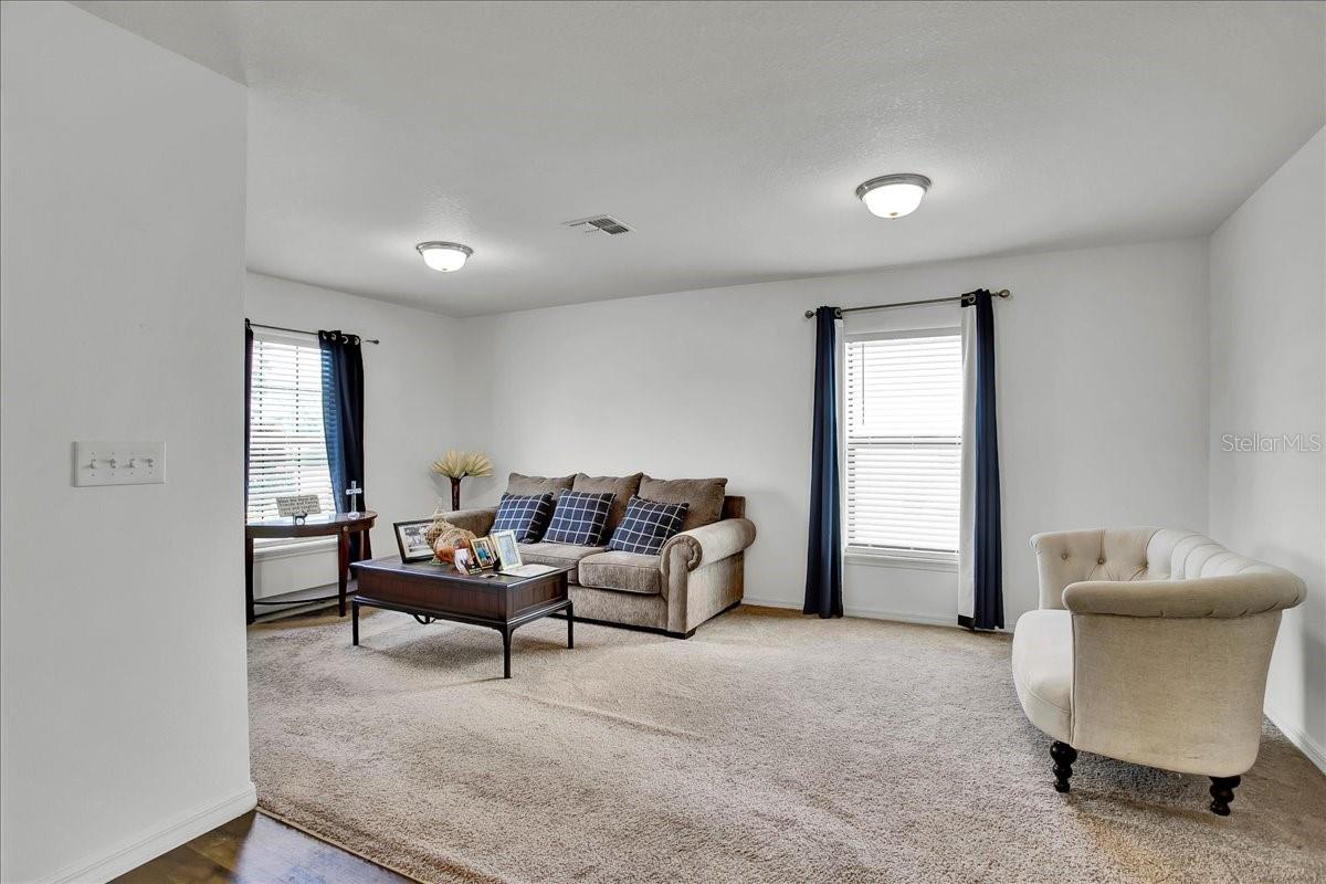 Image 16 of 61 For 616 Chatham Walk Drive