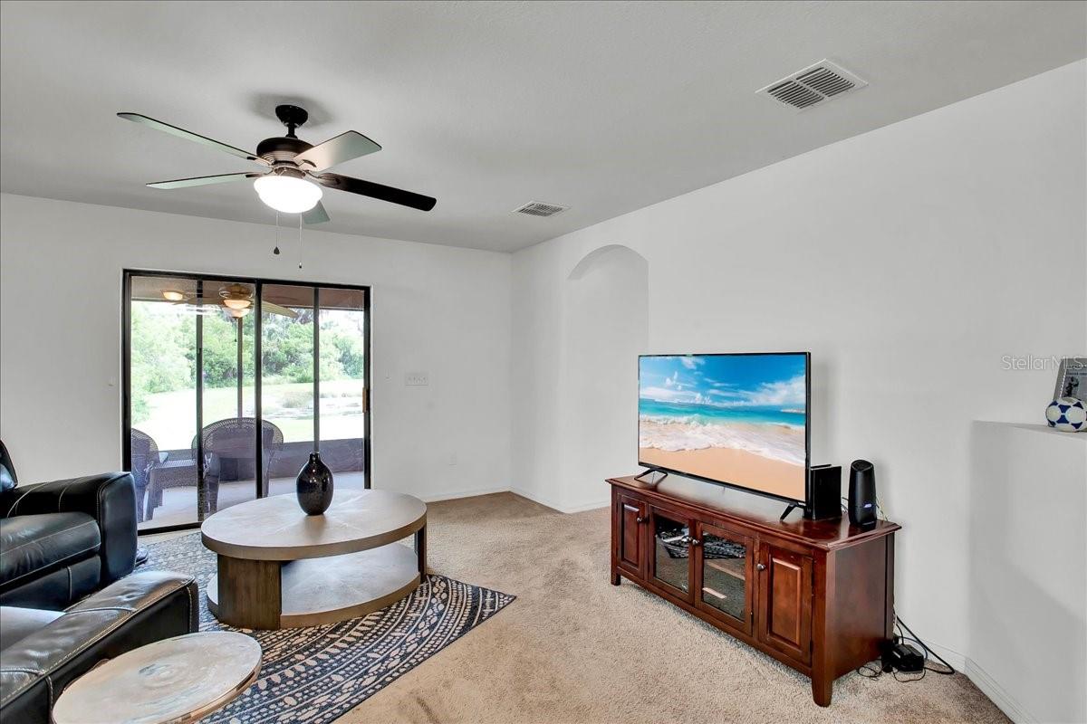 Image 26 of 61 For 616 Chatham Walk Drive