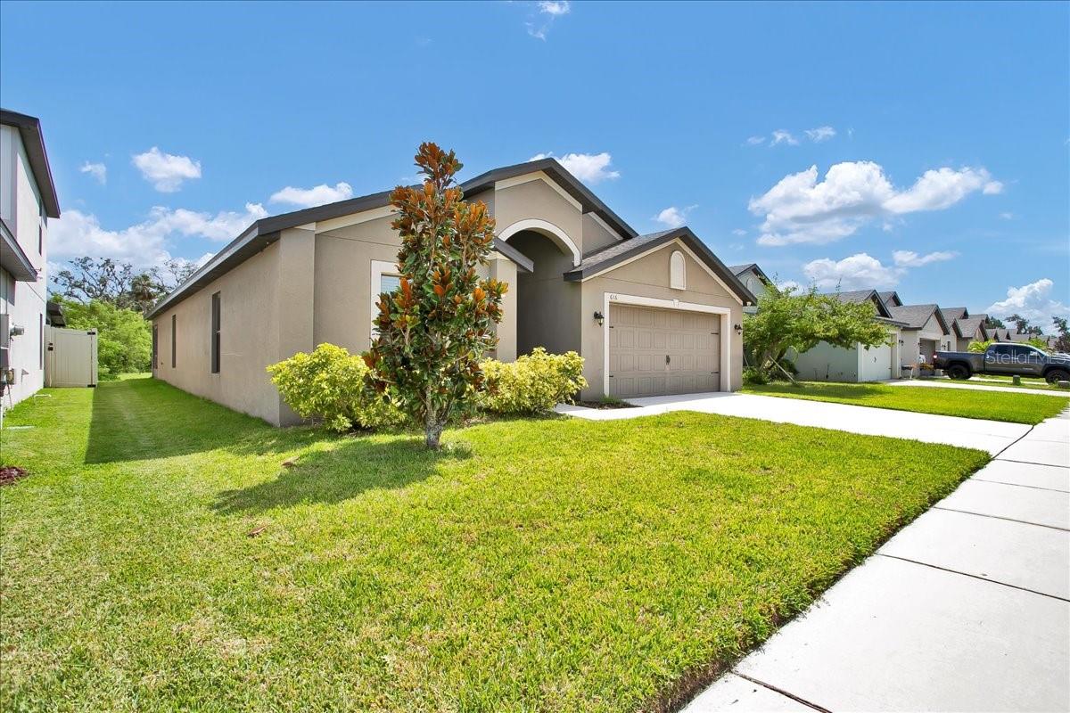 Image 3 of 61 For 616 Chatham Walk Drive