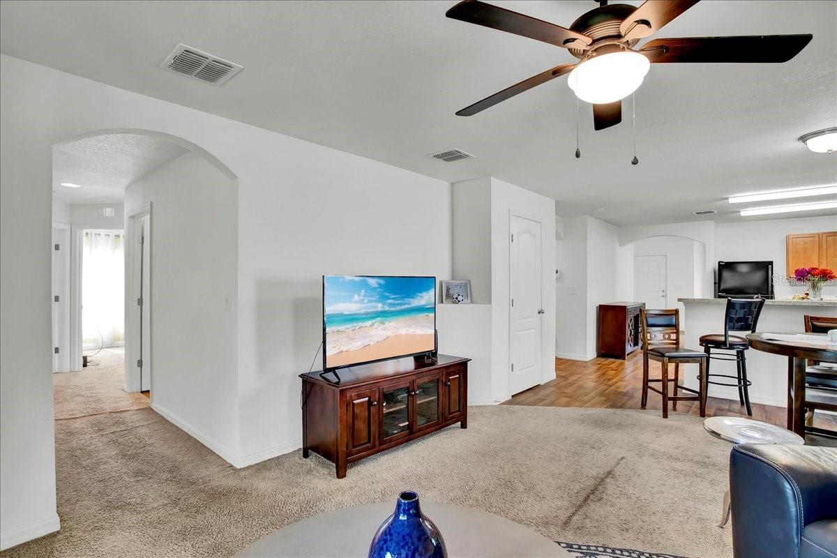 Image 34 of 61 For 616 Chatham Walk Drive