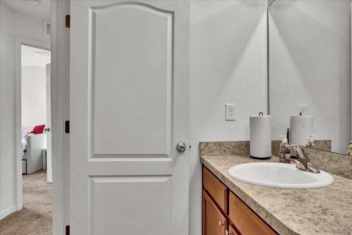 Image 36 of 61 For 616 Chatham Walk Drive