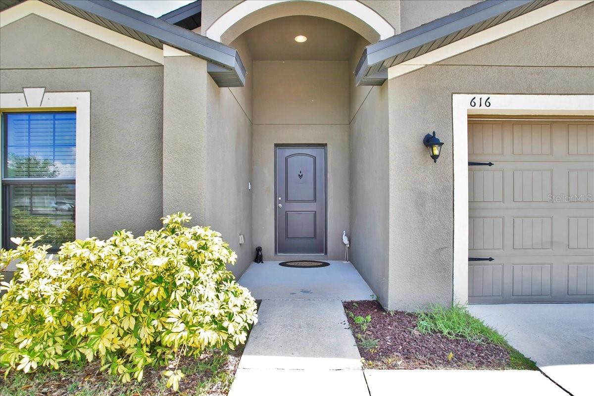 Image 5 of 61 For 616 Chatham Walk Drive