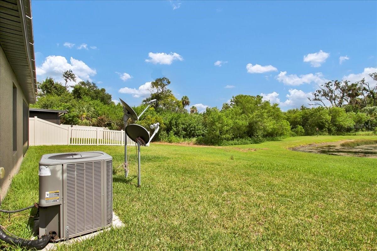 Image 9 of 61 For 616 Chatham Walk Drive